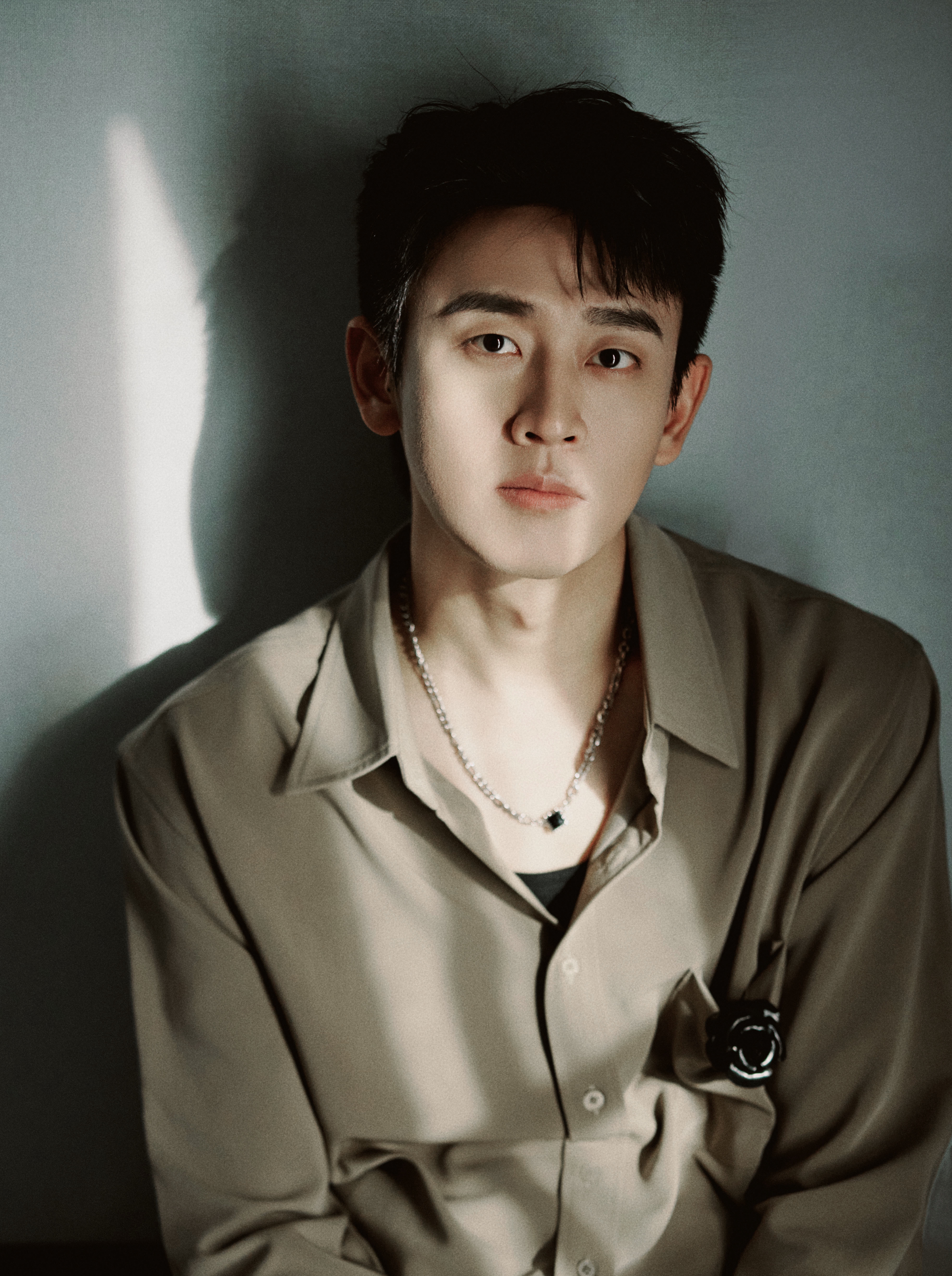 那束光下,到底是救赎还是深渊?  #王天辰冬至