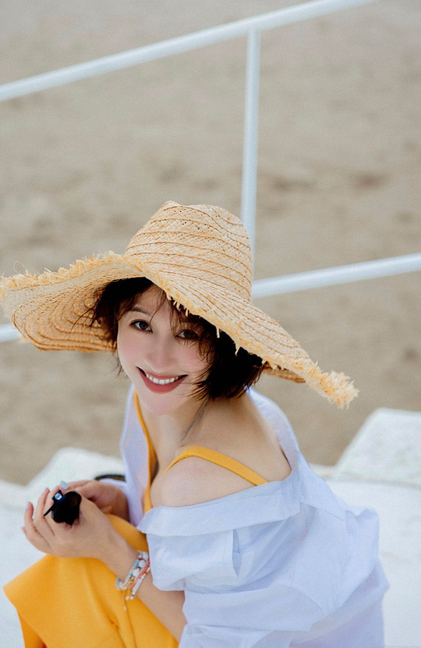 练练春日海边写真组图