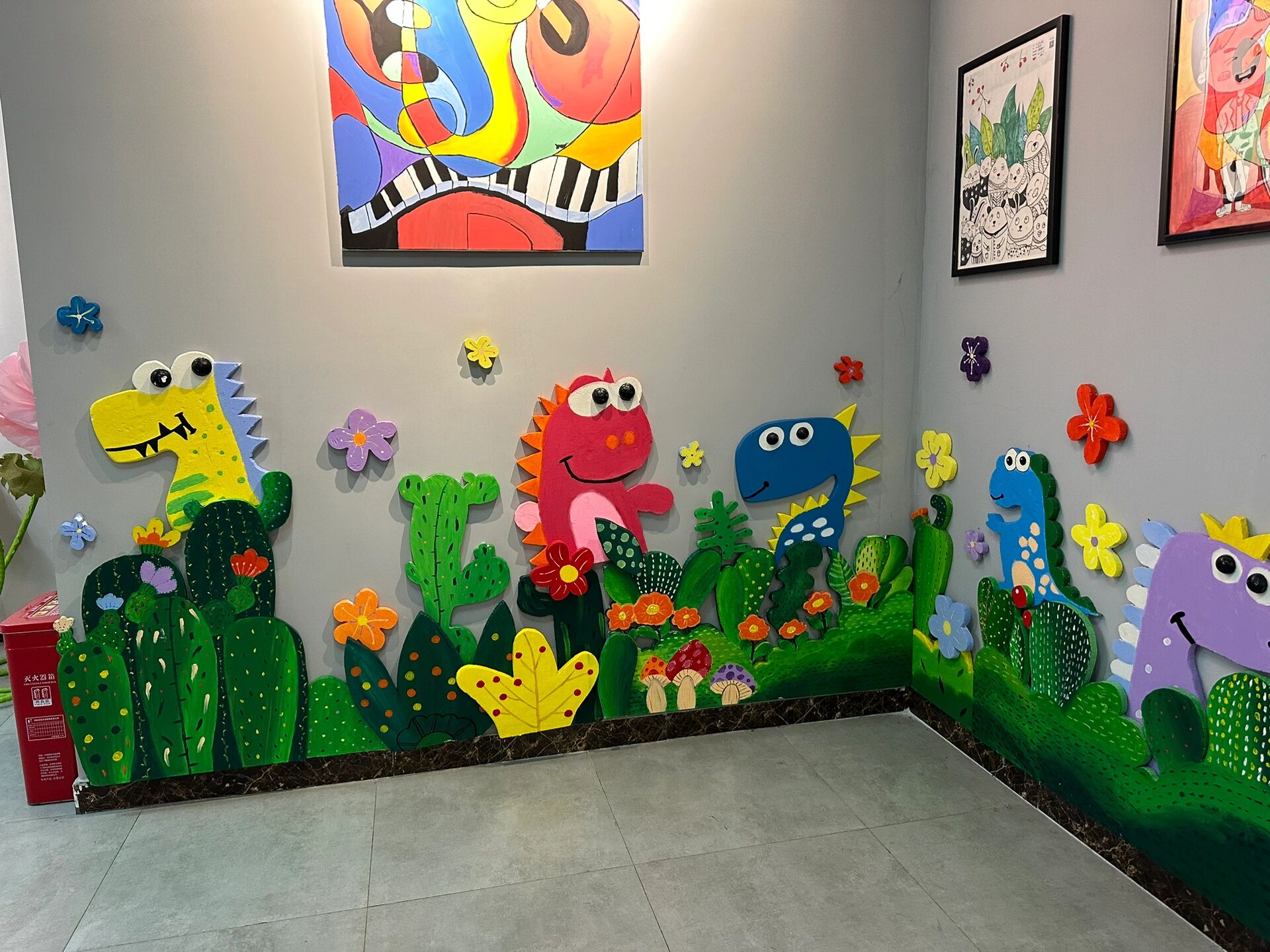 泡沫板环创画室幼儿园