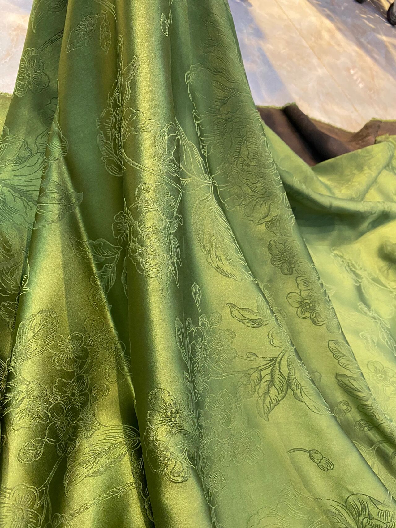国潮贵族面料 | 重缎提花花萝香云纱