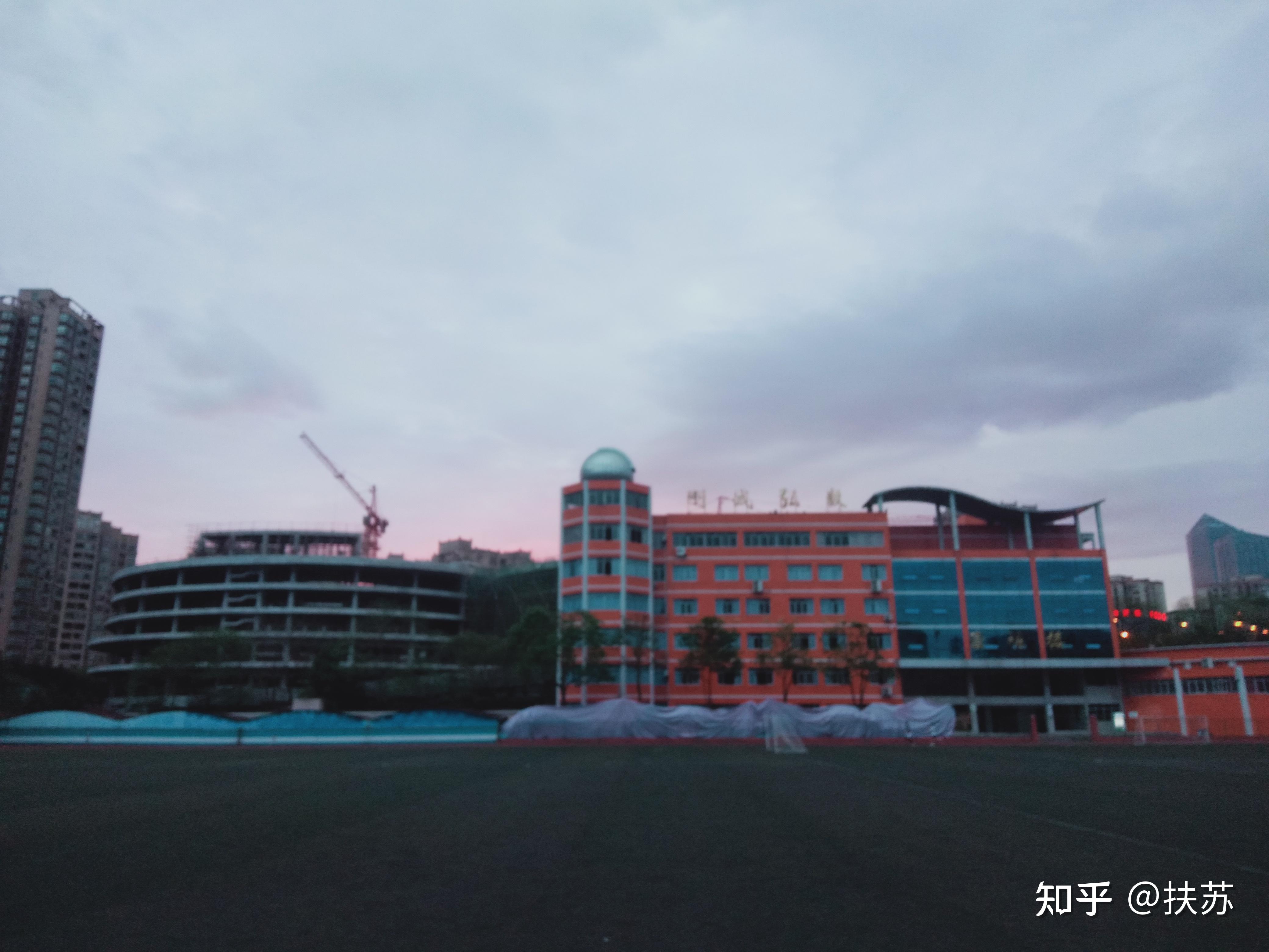 请问那个铜梁一中二中和铜中这几个高中哪一个稍微要好点顺便在问问