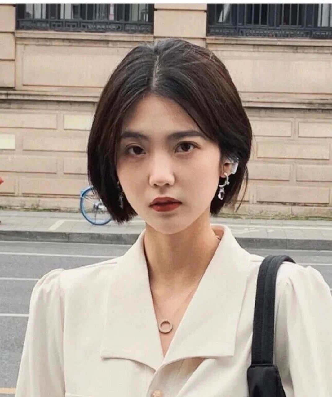 可盐可甜的减龄发型超a短发学生时代的初恋头 这款短发以自然为主