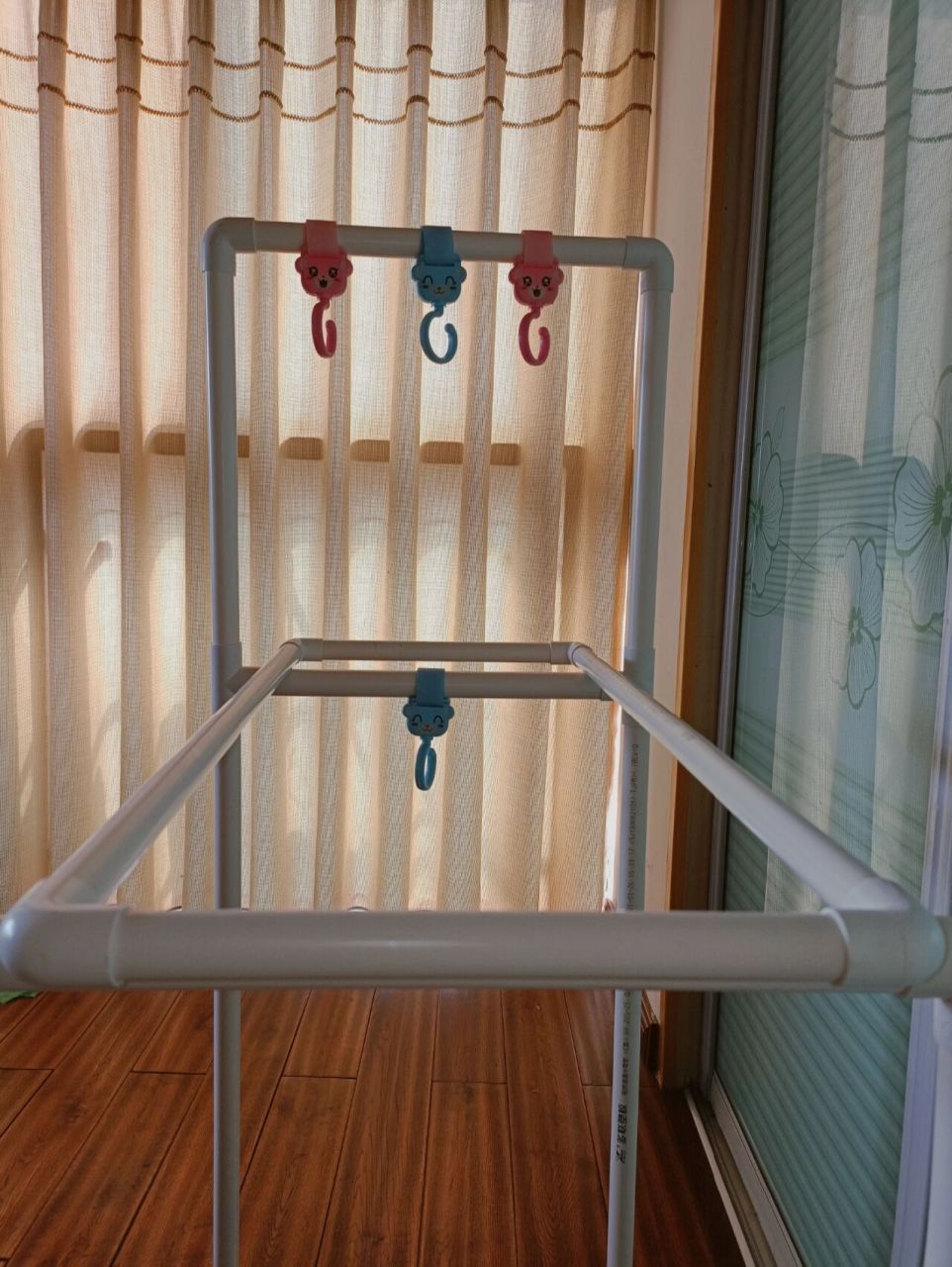 自制简易活动绣架 主材:直径2.