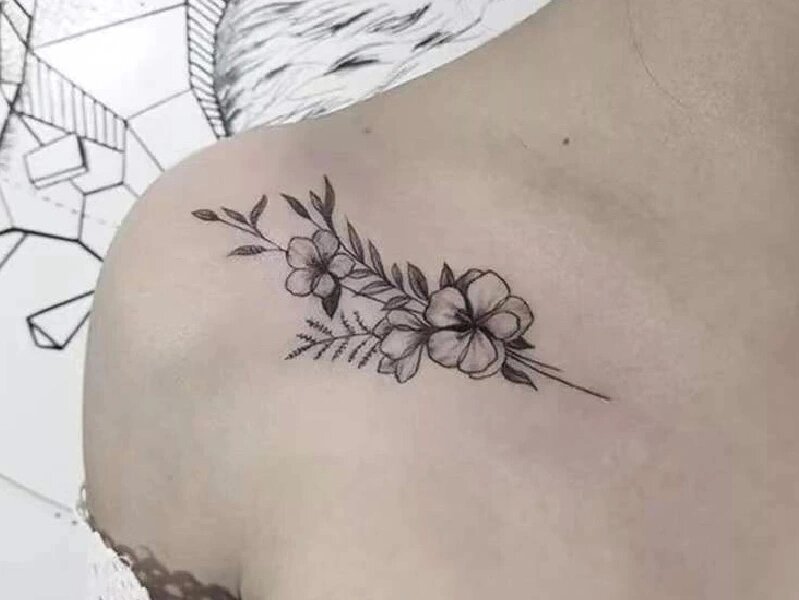 女生锁骨纹身,彼岸花纹身,锁骨字母纹身手稿