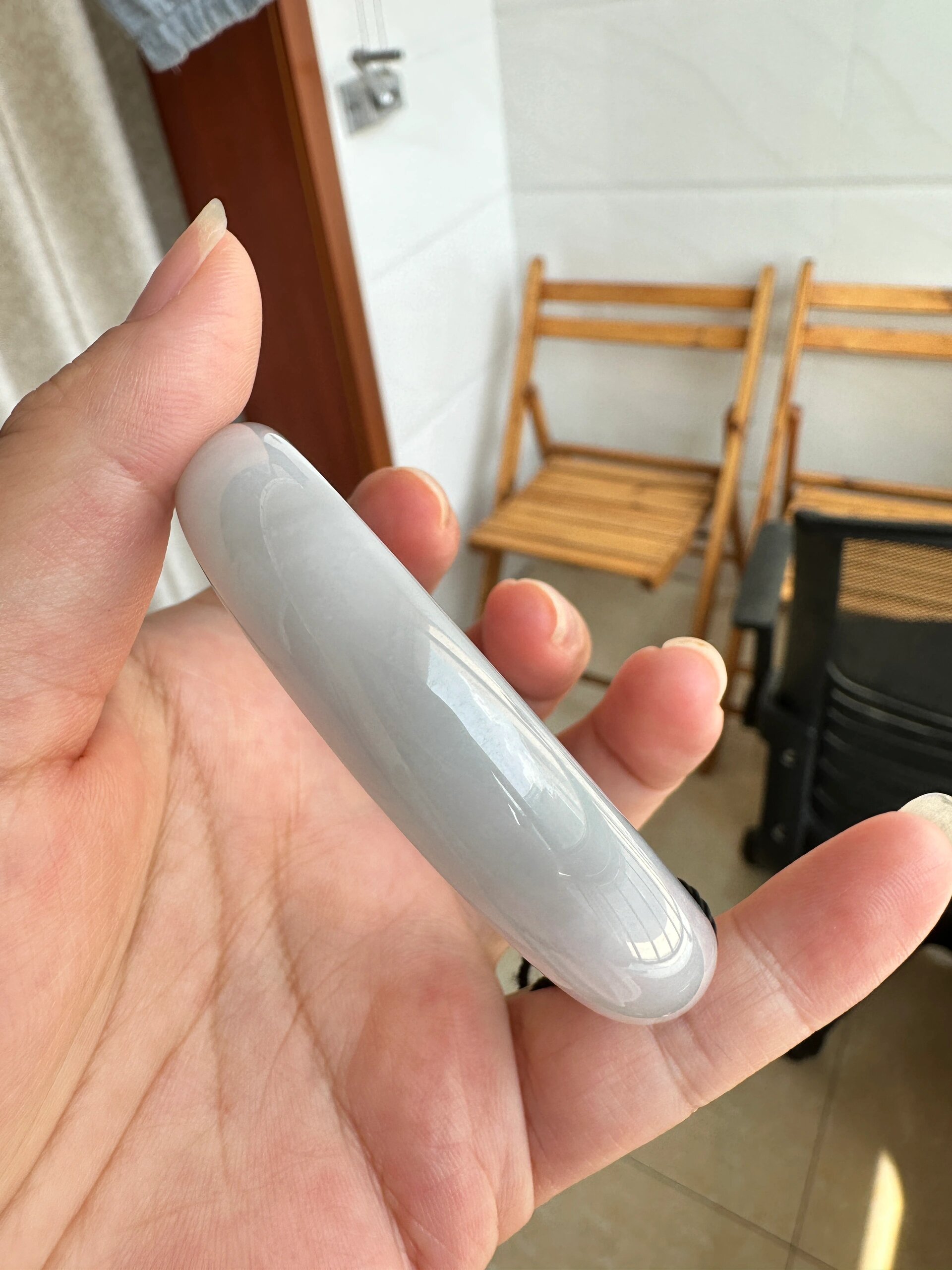 2000的翡翠手镯怎么样