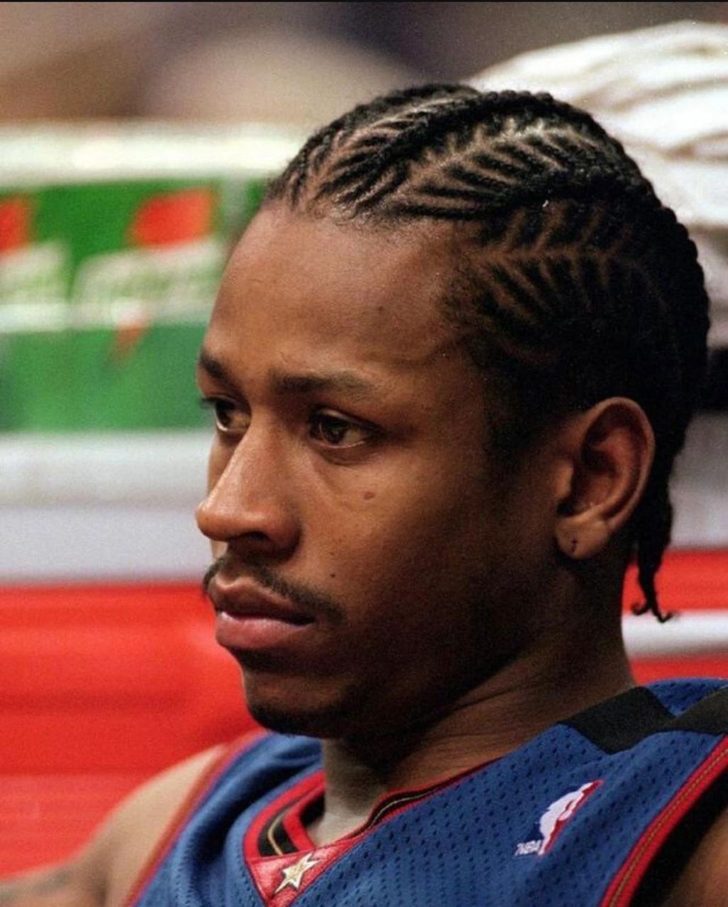 nba巨星—阿伦·艾弗森 阿伦·艾弗森(allen iverson),1975年6月7日