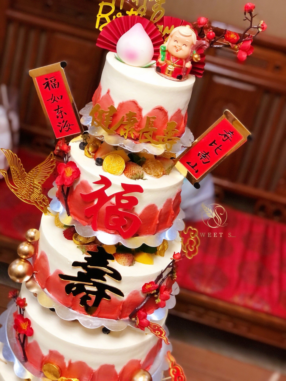 95分享6层祝寿蛋糕(内含尺寸) 好久没跟大家分享啦,今天的是最新做