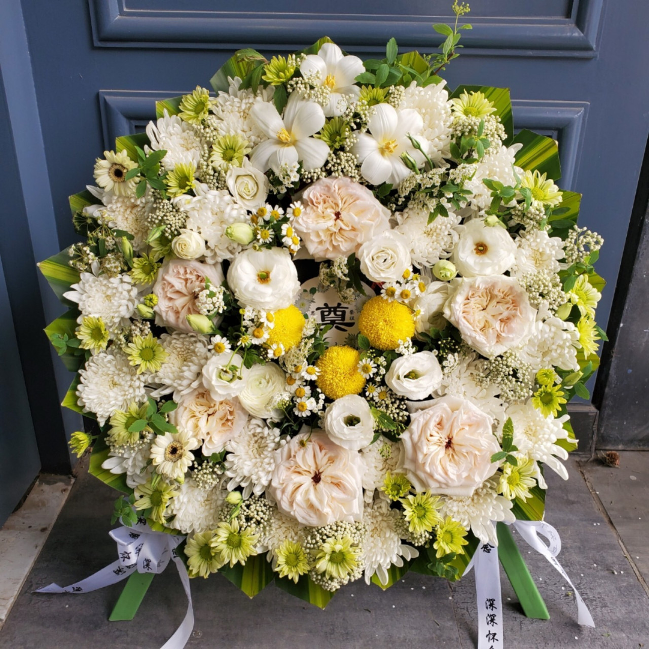 死亡不是终点,遗忘才是   文明祭祀 清明节小花束小花篮文明祭奠从我