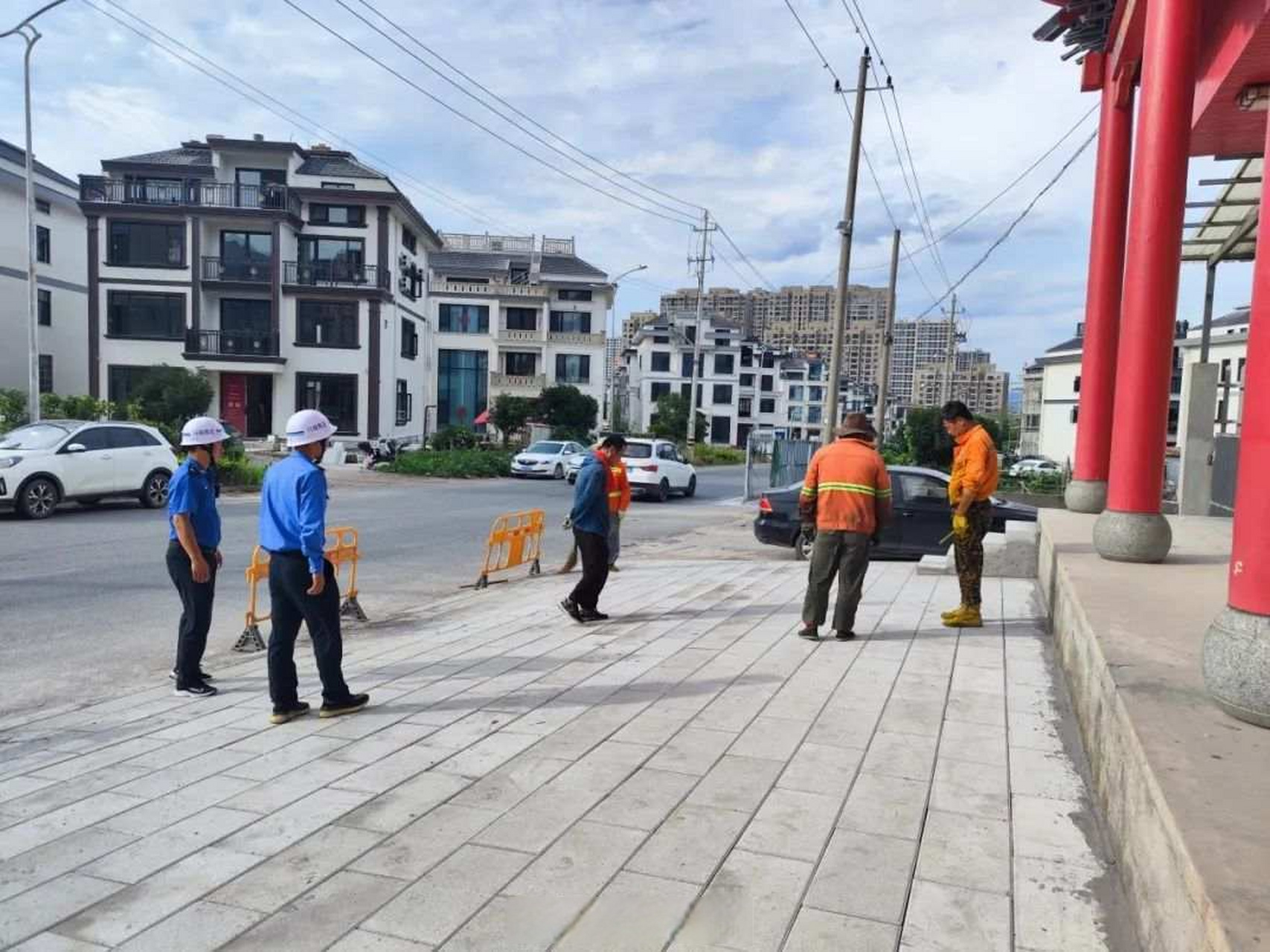 連日來,東陽市綜合行政執法局機動執法中隊在江北街道廣福路,湖蓮