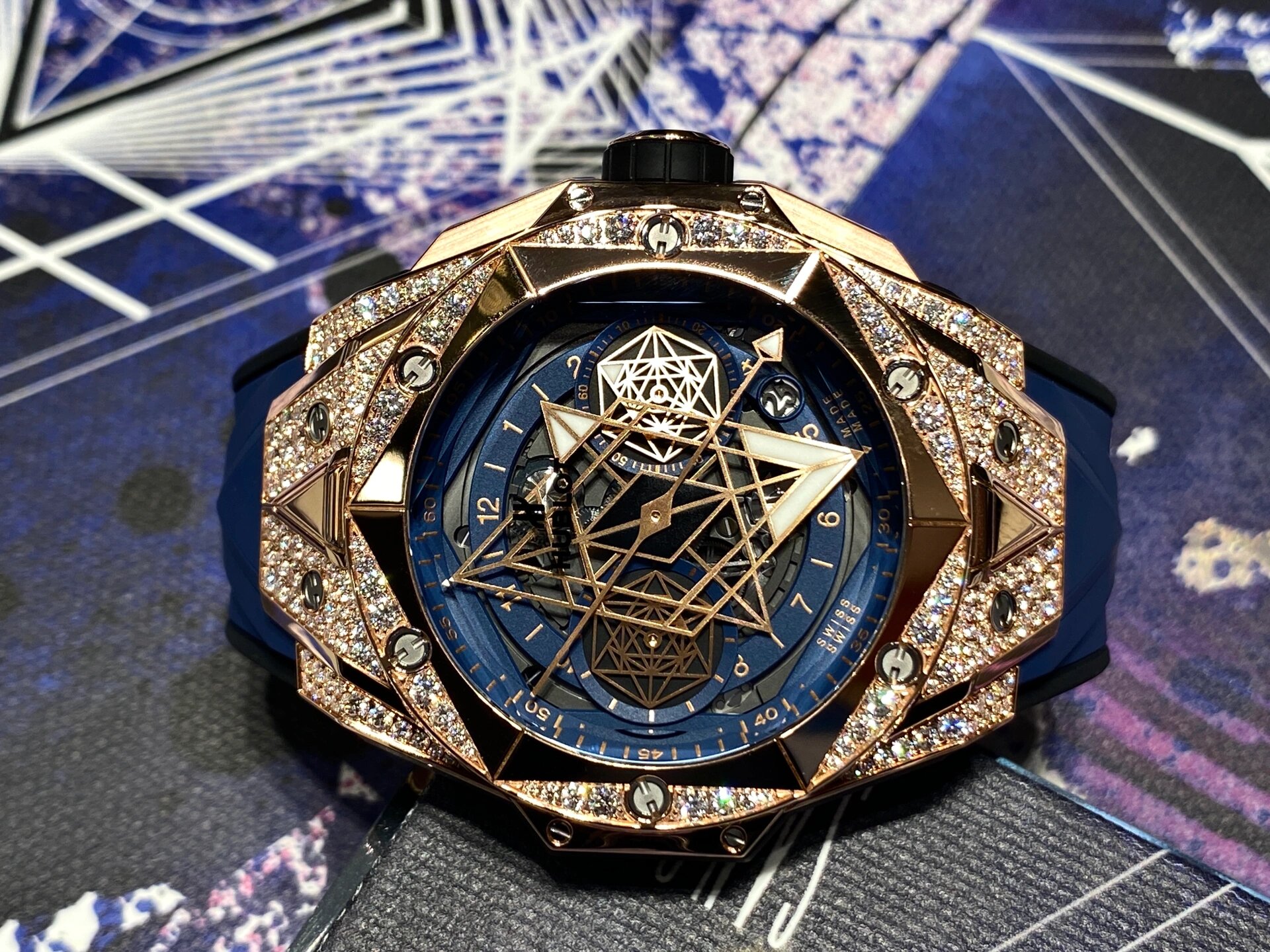 宇舶二代刺青蓝金满钻 看图说话8815