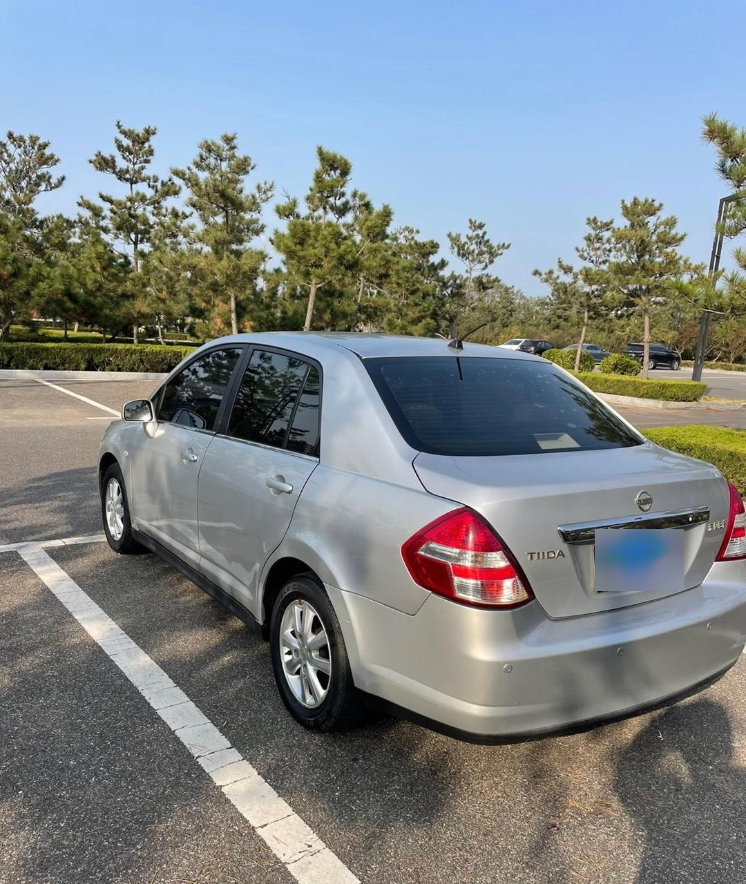 10年日产颐达自动挡1.6排量.