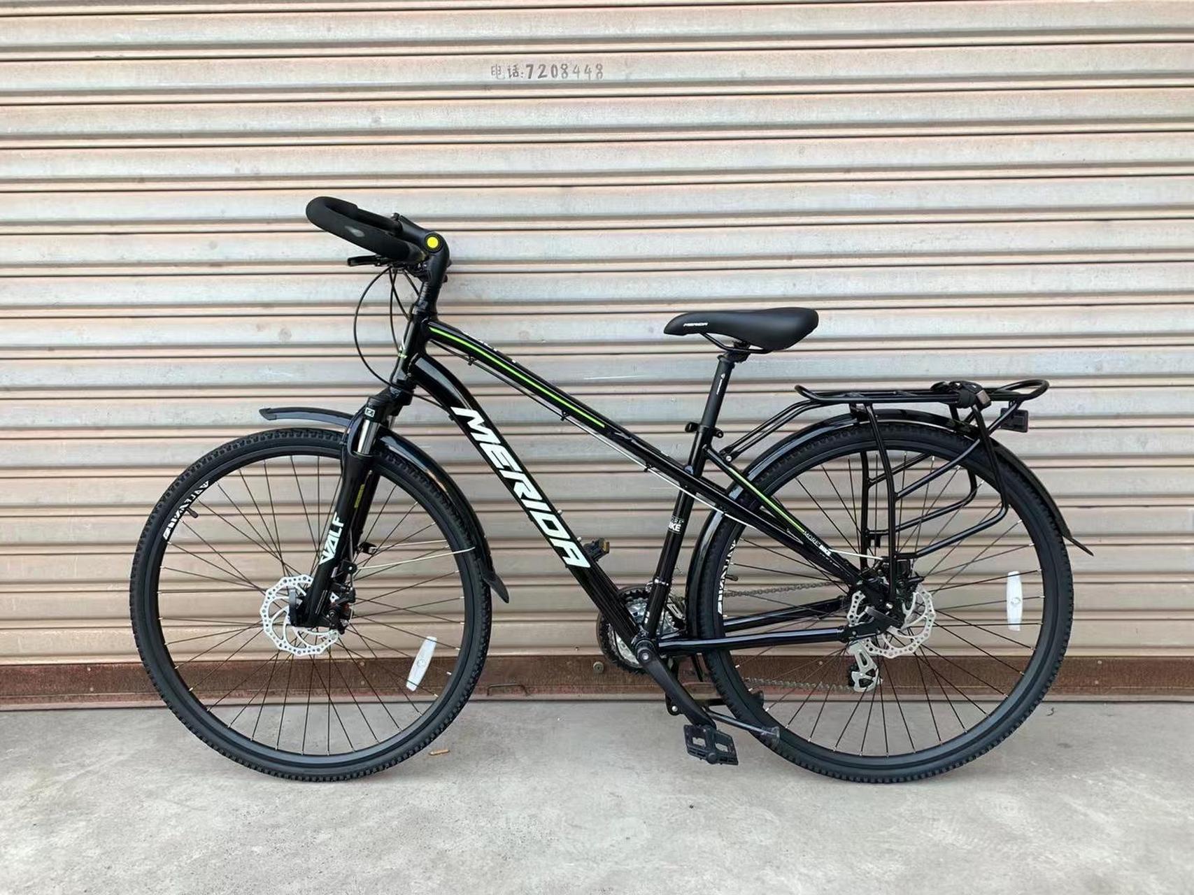 美利达野狼1,旅行车,24速机械碟刹,肩控锁死前叉,16车架700c轮子