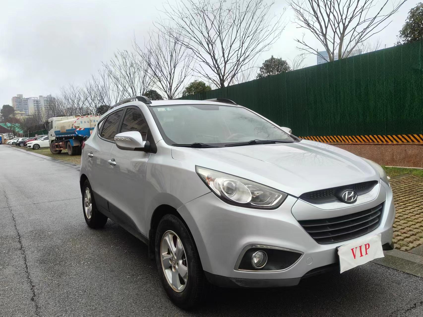 12年12月份北京现代ix 35,自动2