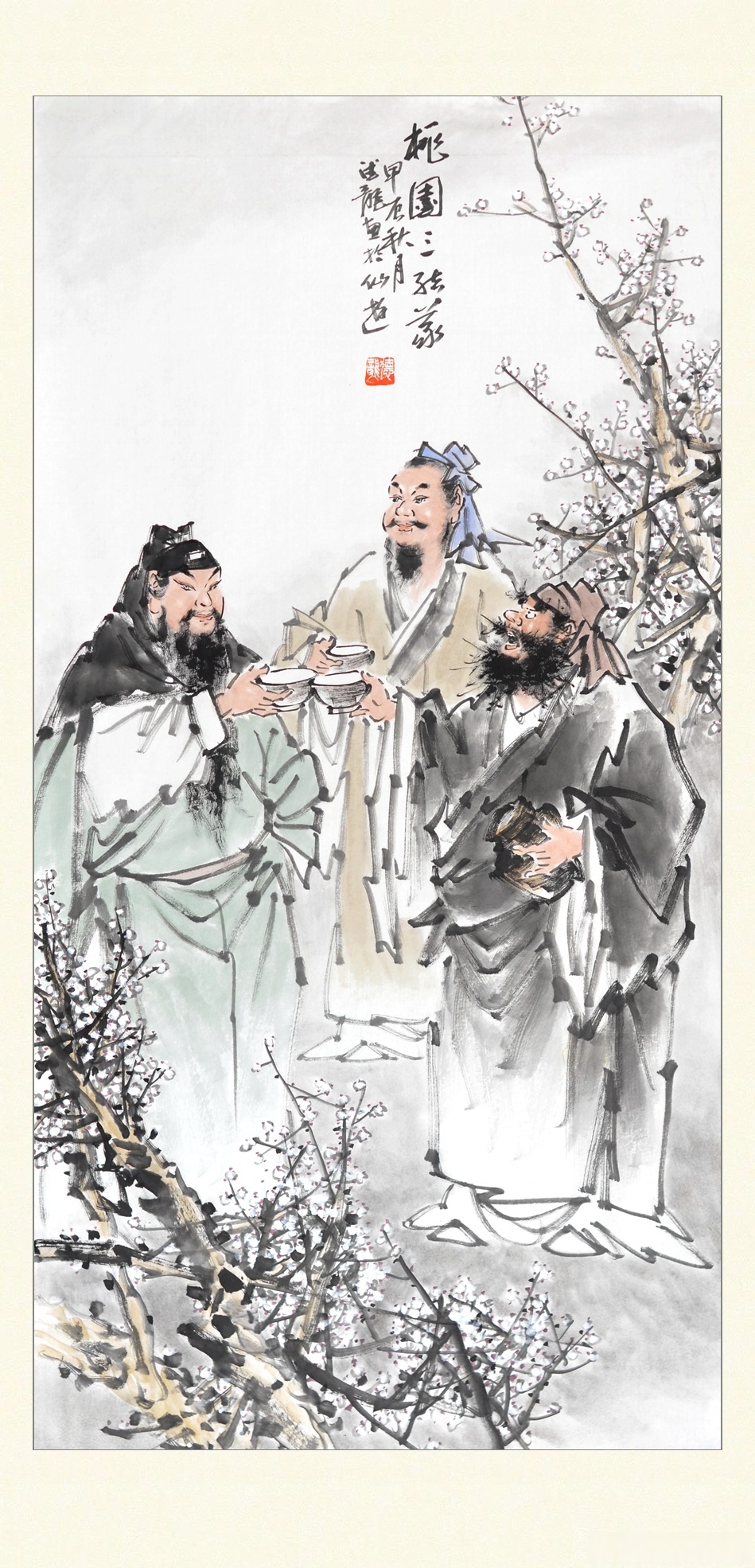 画中,三位主角的性格特征跃然纸上,刘备的形象温文尔雅,眉宇间流露出