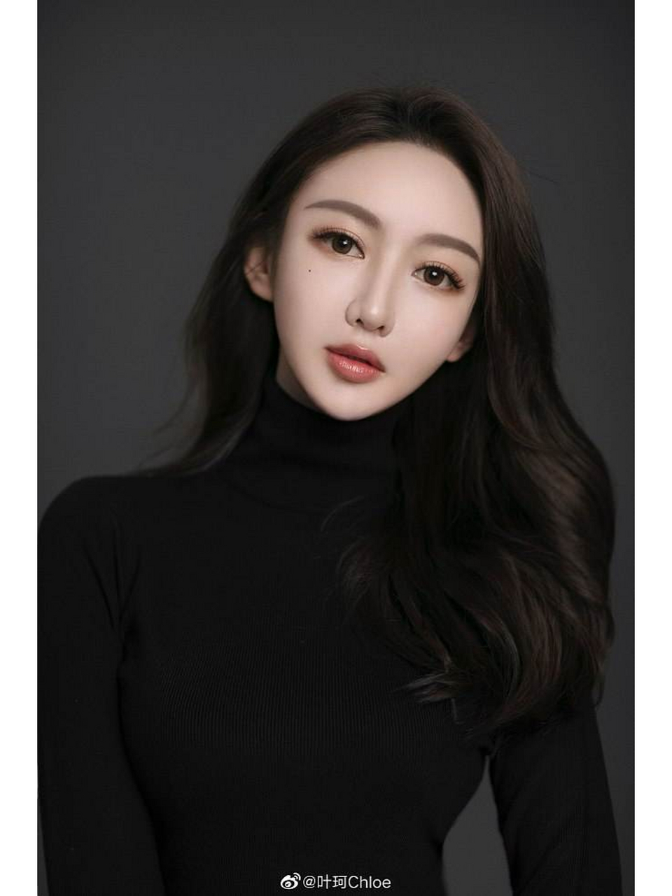 黄晓明的绯闻女友叶珂 和杨颖离婚后,黄晓明也疑似有了新对象.