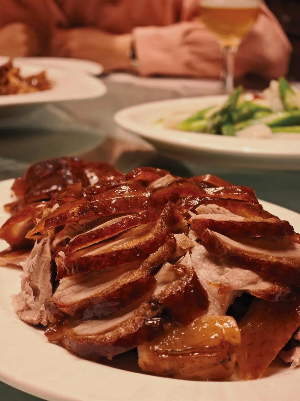 兰州美食探店|悦宾楼 今天想吃烤鸭了,选择了国营(不知道现在还驶不