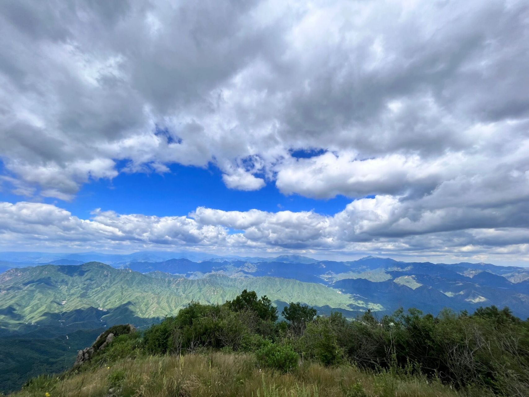 房山百花山——自驾直达享受21°清凉之旅 可直接自驾上山到百花宾馆