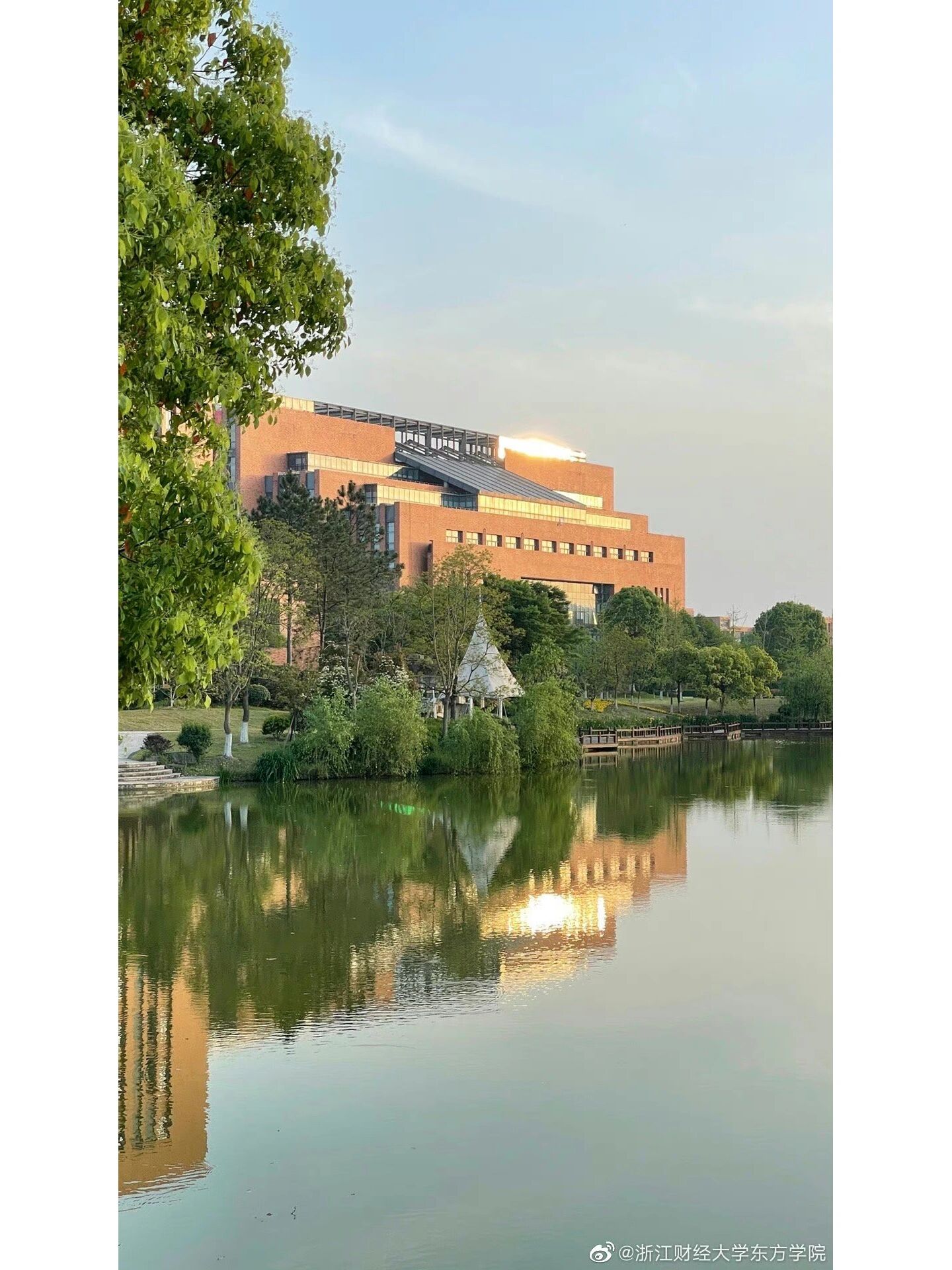 欢迎报考浙江财经大学东方学院