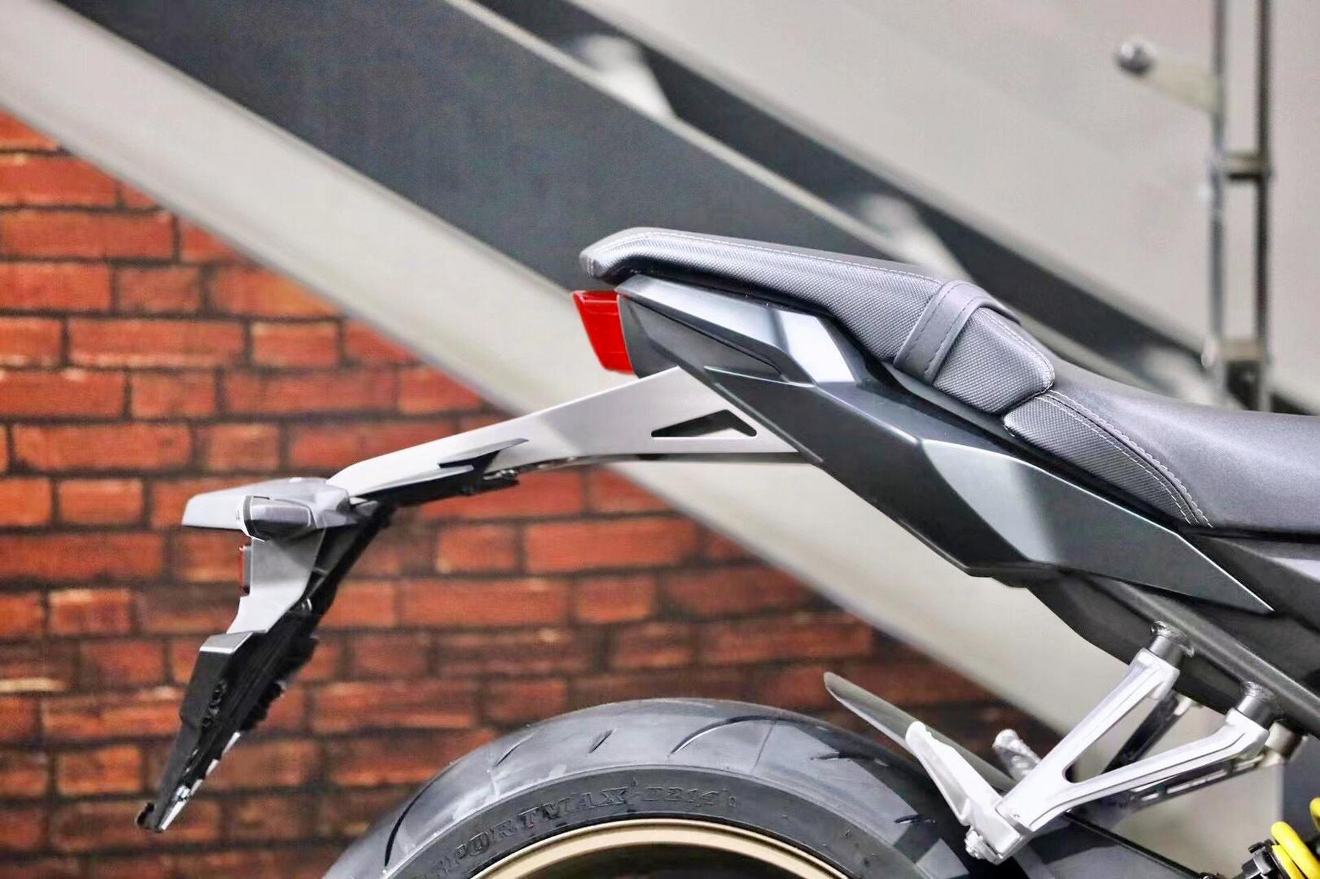 2021款cb650r 水泥灰配色 机车美图