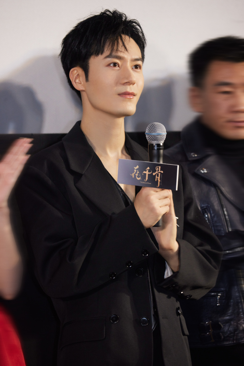 茅子俊超话#茅子俊杀阡陌#  电影花千骨首映礼现场图9615!