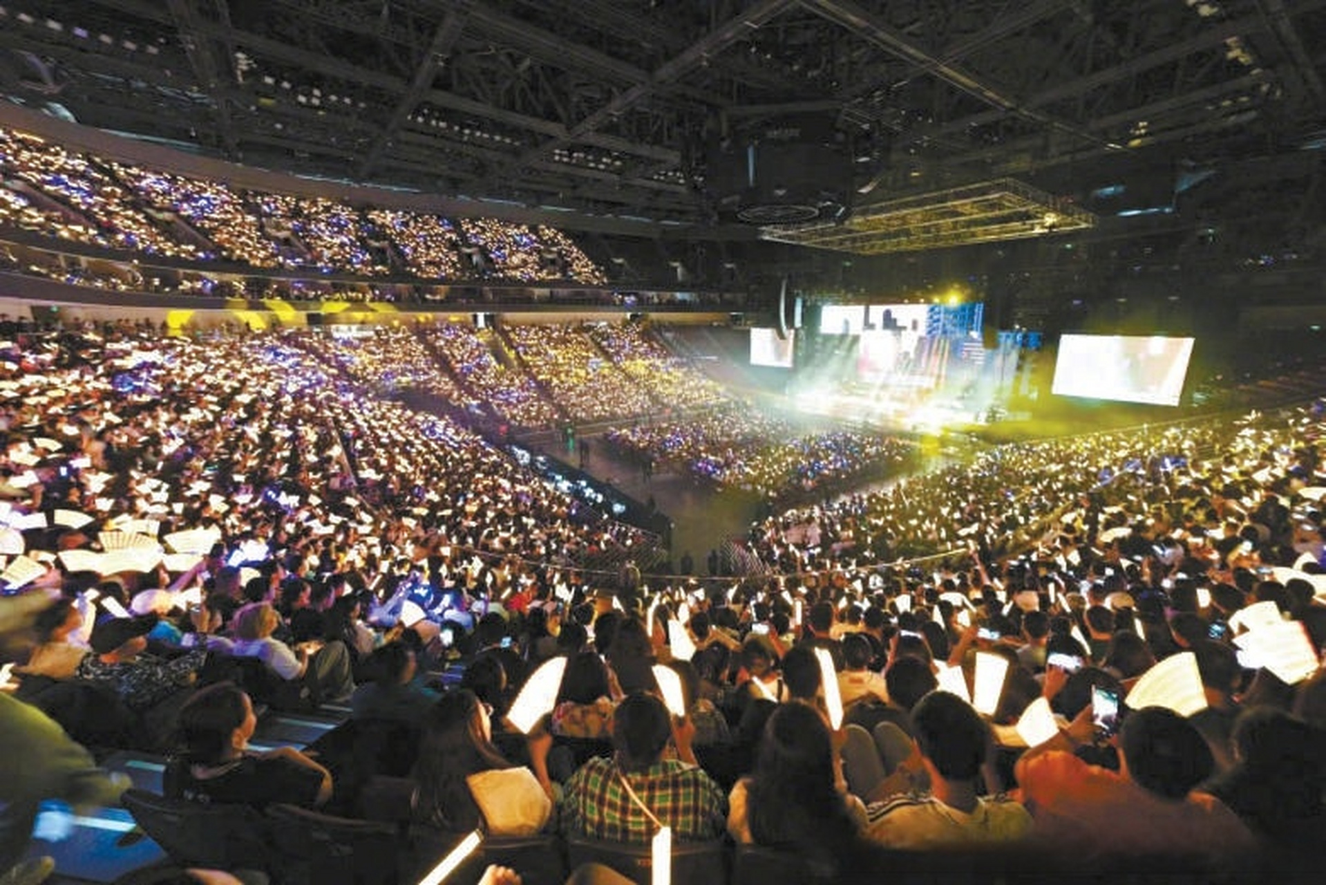 五月天鸟巢演唱会# 【陈粒,任贤齐,李宇春,"五月天",郑钧!