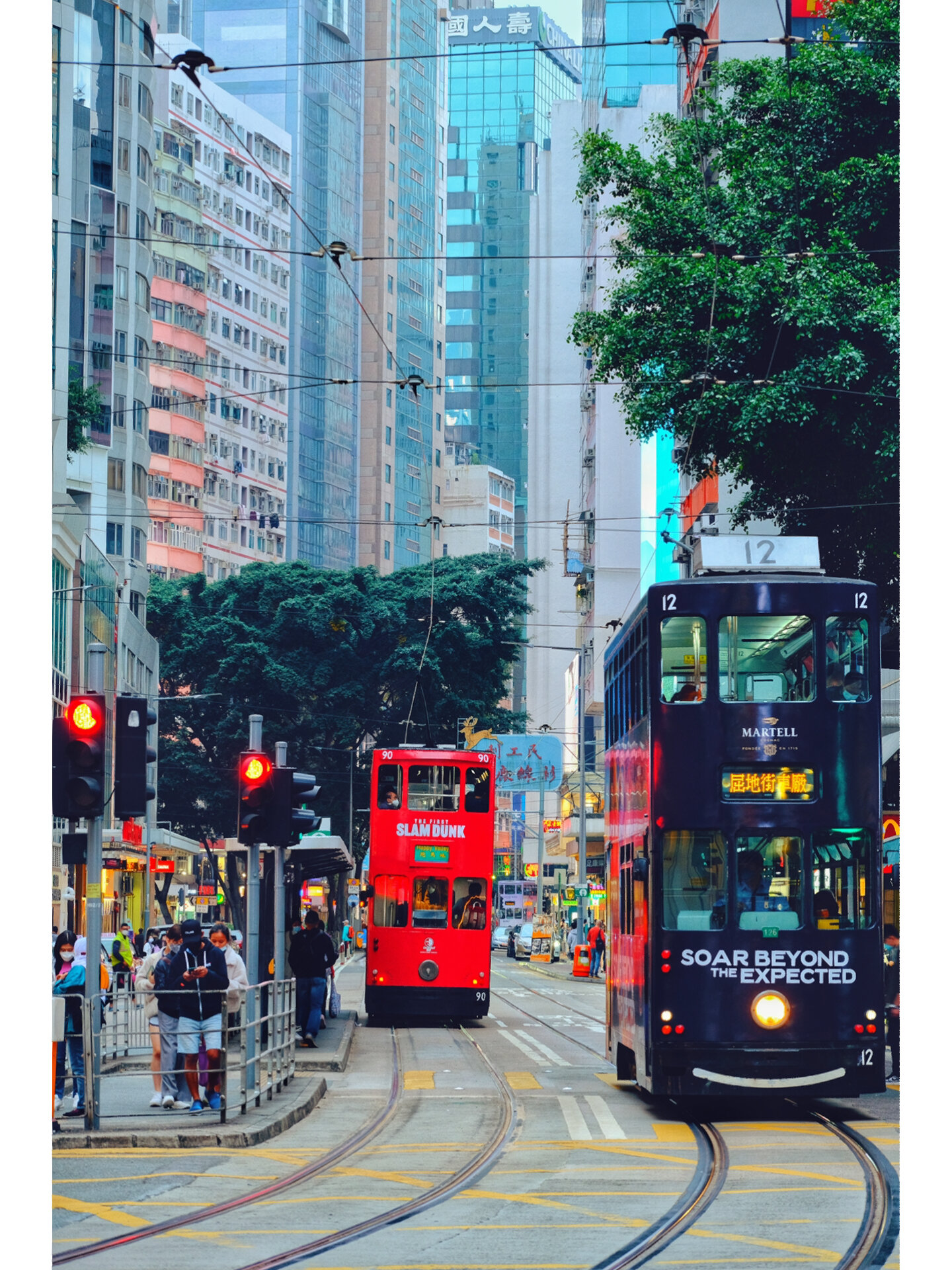 香港摄影|走过湾仔街头 有叮叮车的香港街头,才有那种往日旧香港生活