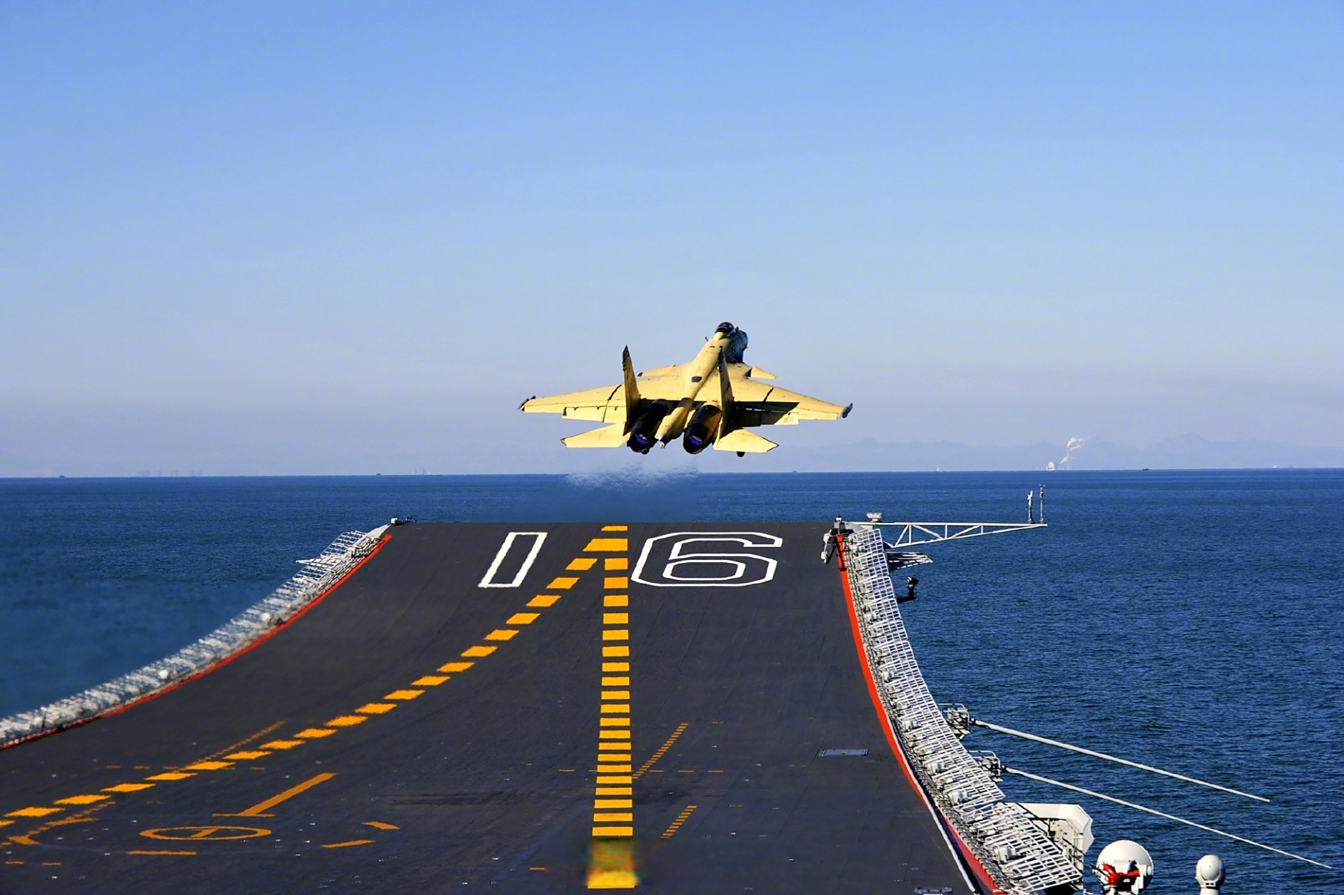 国之重器,更是国之底气!一组辽宁舰高清壁纸,带你回顾11年来辽宁舰的