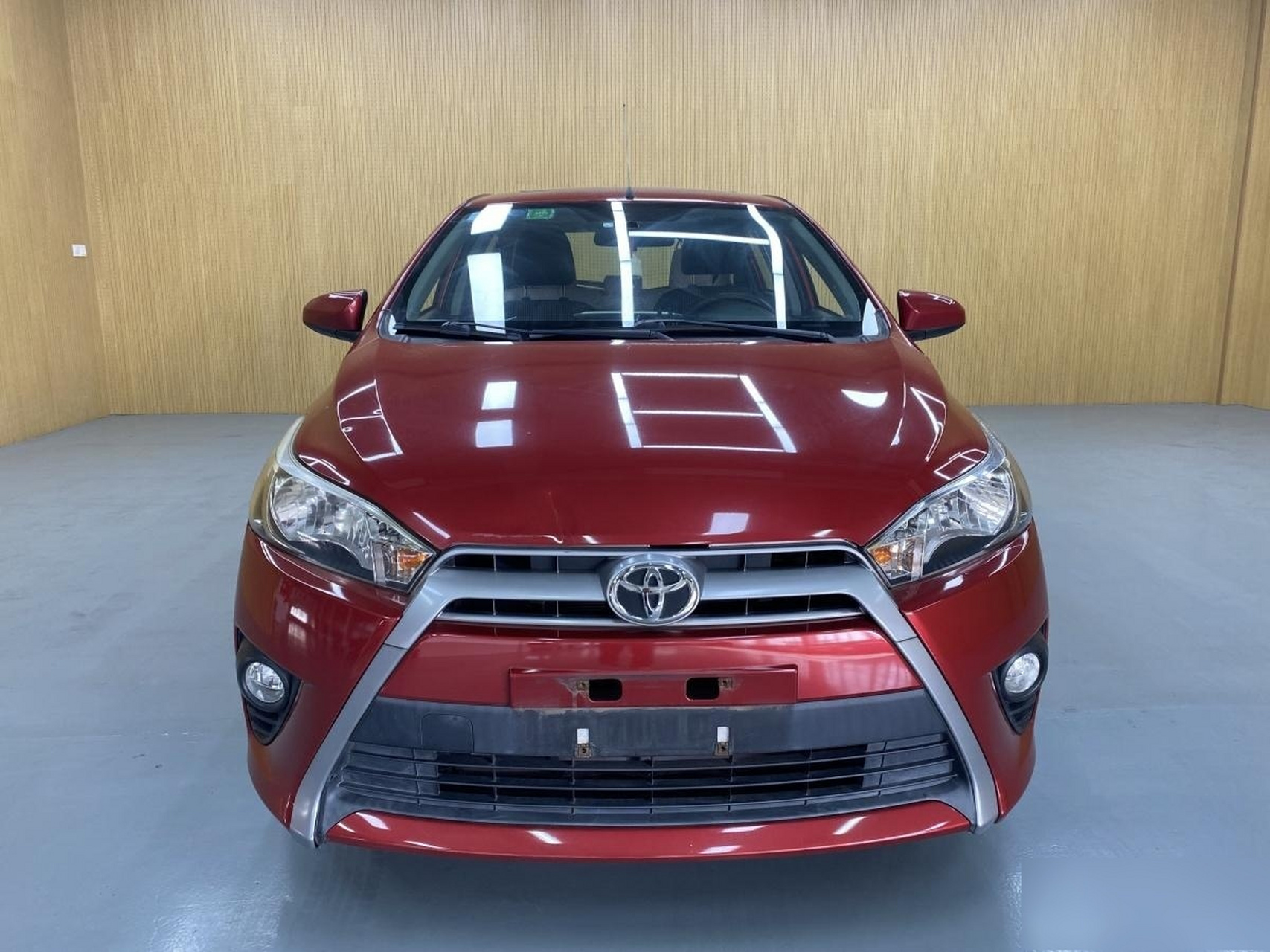 丰田致炫 售价:3.68万元 排气量:1.5 变速器:自动挡 表显里程:9.