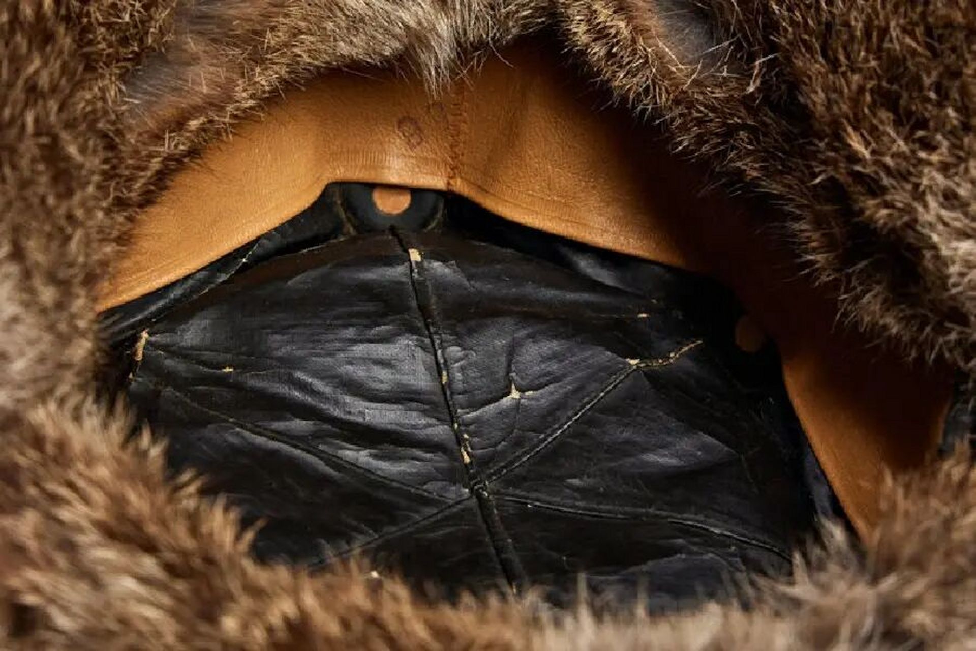 军事收藏:二战德军装甲兵冬帽 二战原品德国装甲兵冬季帽,试验型号