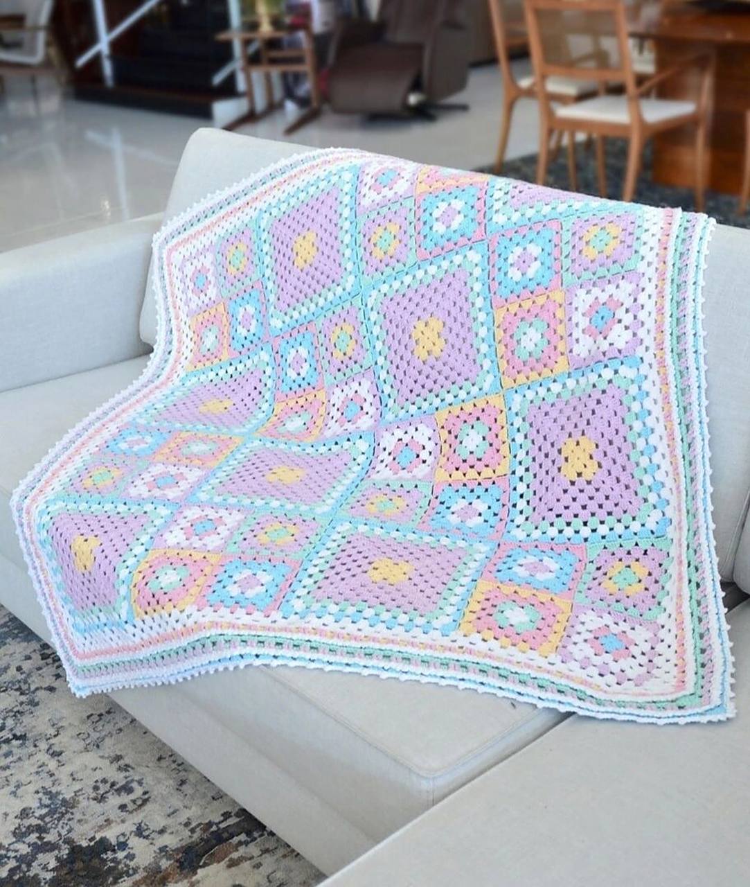 钩针编织祖母格花片毯子垫子沙发套‖附图解