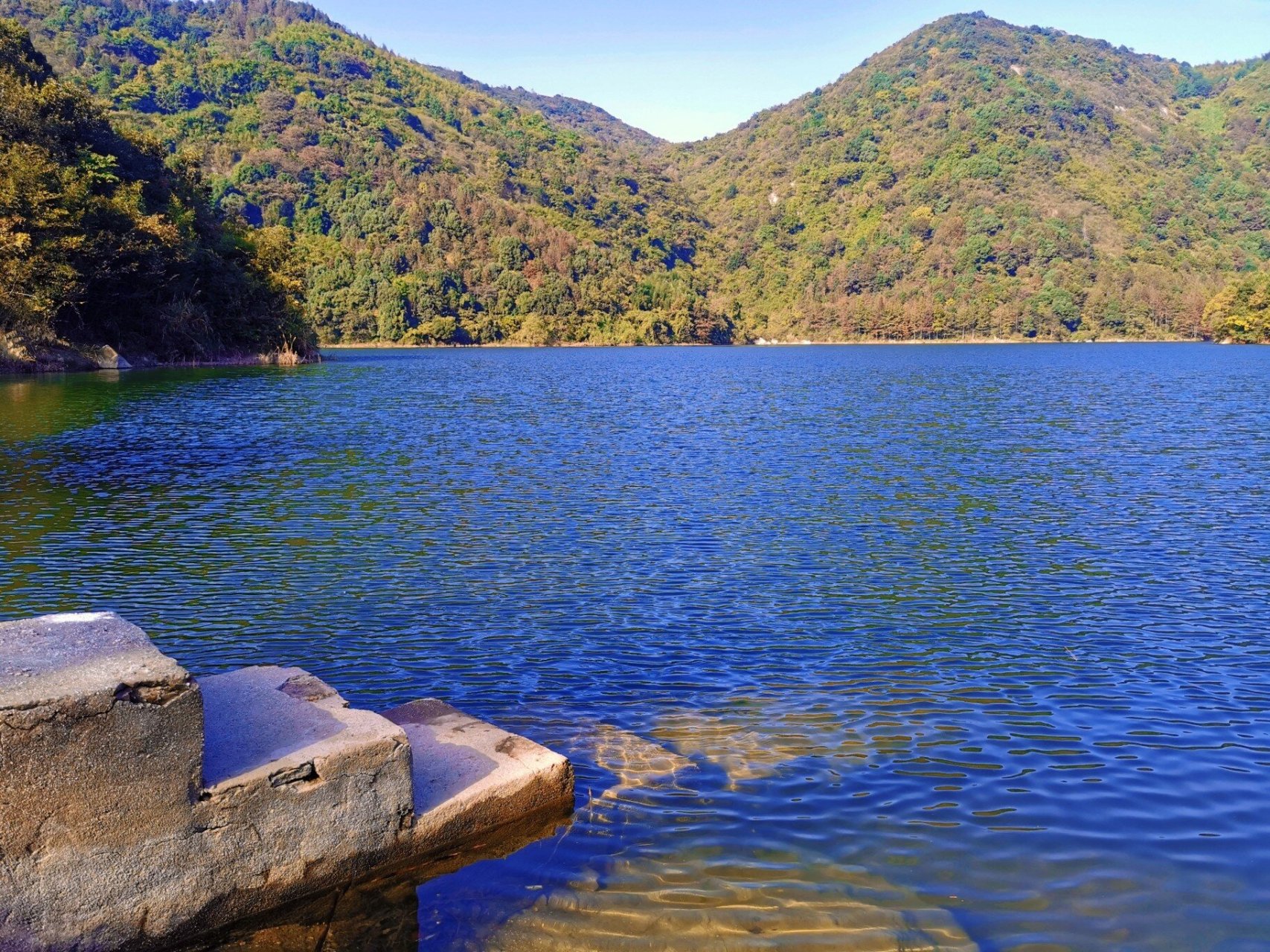长沙周边自驾游|茶亭水库,幽静的世外桃源 茶亭水库位于望城茶亭镇 从