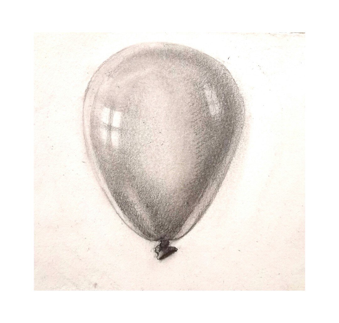 干货分享,素描气球 🎊第一步 先随便画一个圆圈,上大下小就行,你们