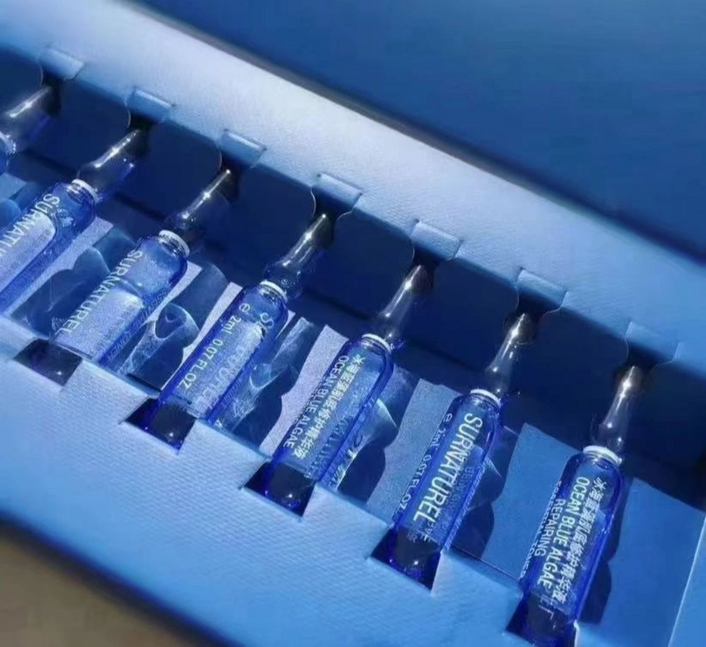 斯缇纳护肤品 小蓝瓶主要的作用: 修复肌肤的屏障功能,提升皮肤的免疫