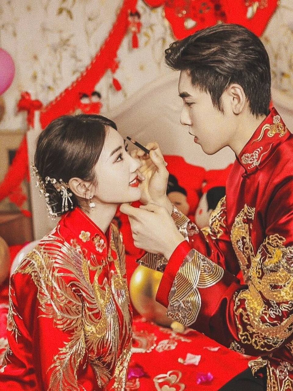 毛晓彤王子异中式婚礼结婚照 妈呀!!!想入非非给我甜没了!!!怎么这么