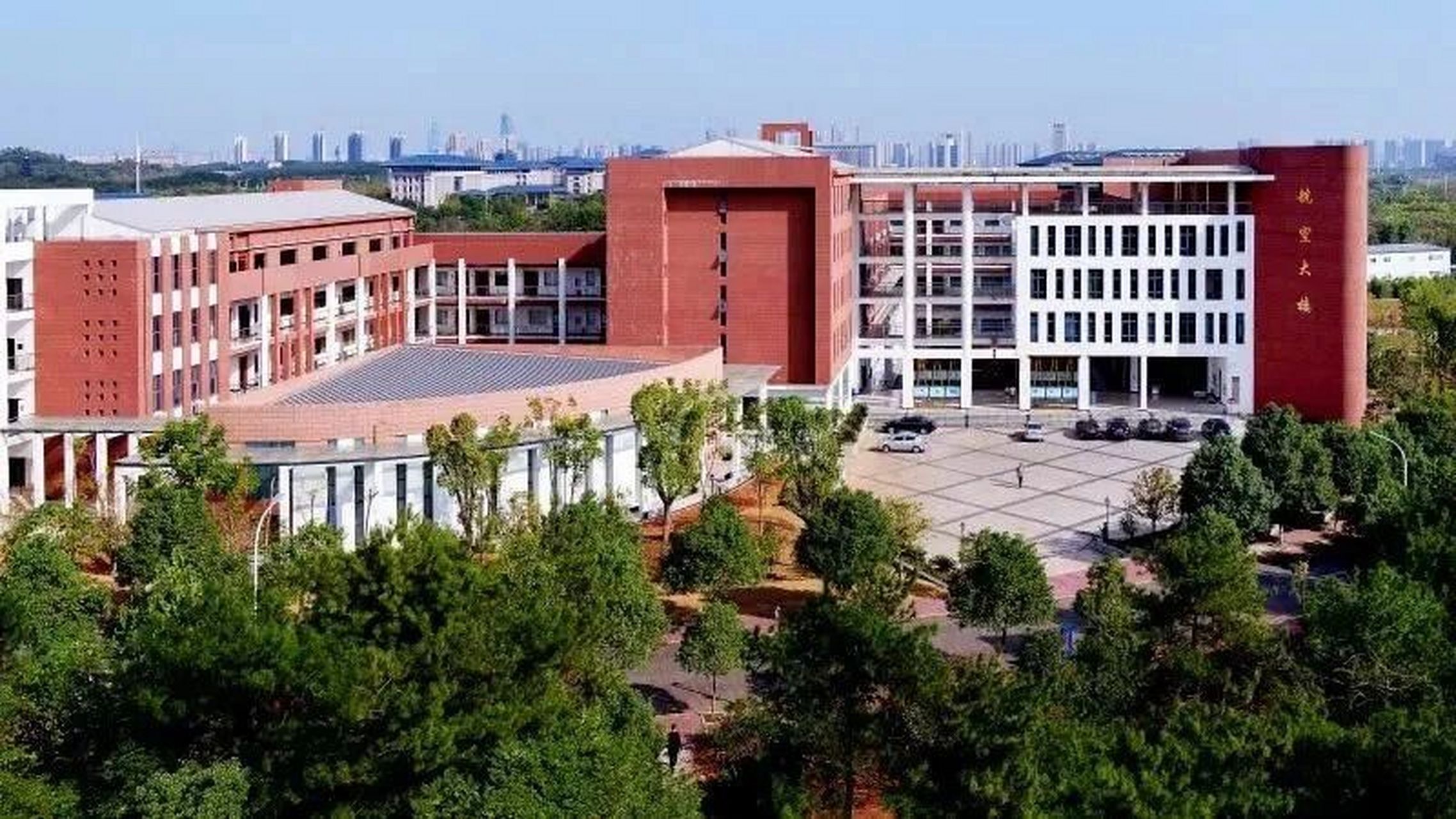 江西经济管理干部学院 校园风景
