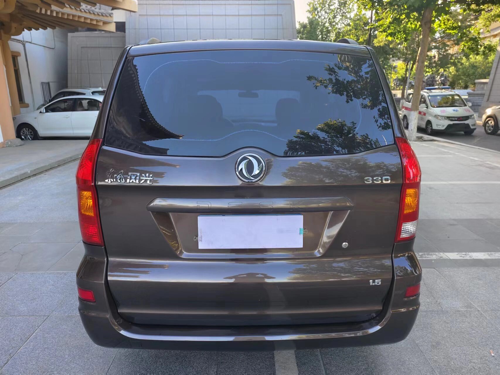 15年东风风光330 2015年本地一手东风风光330,1.