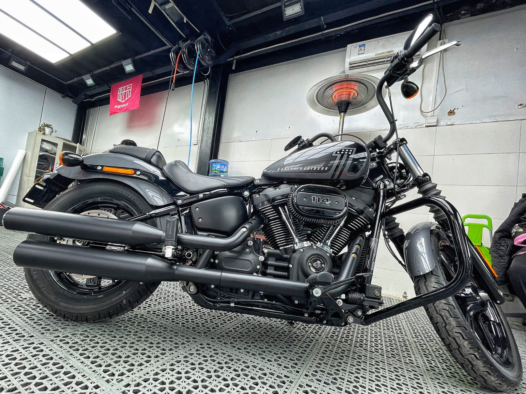 哈雷|街霸114 去年卖了侦察兵, 今年转投哈雷家.