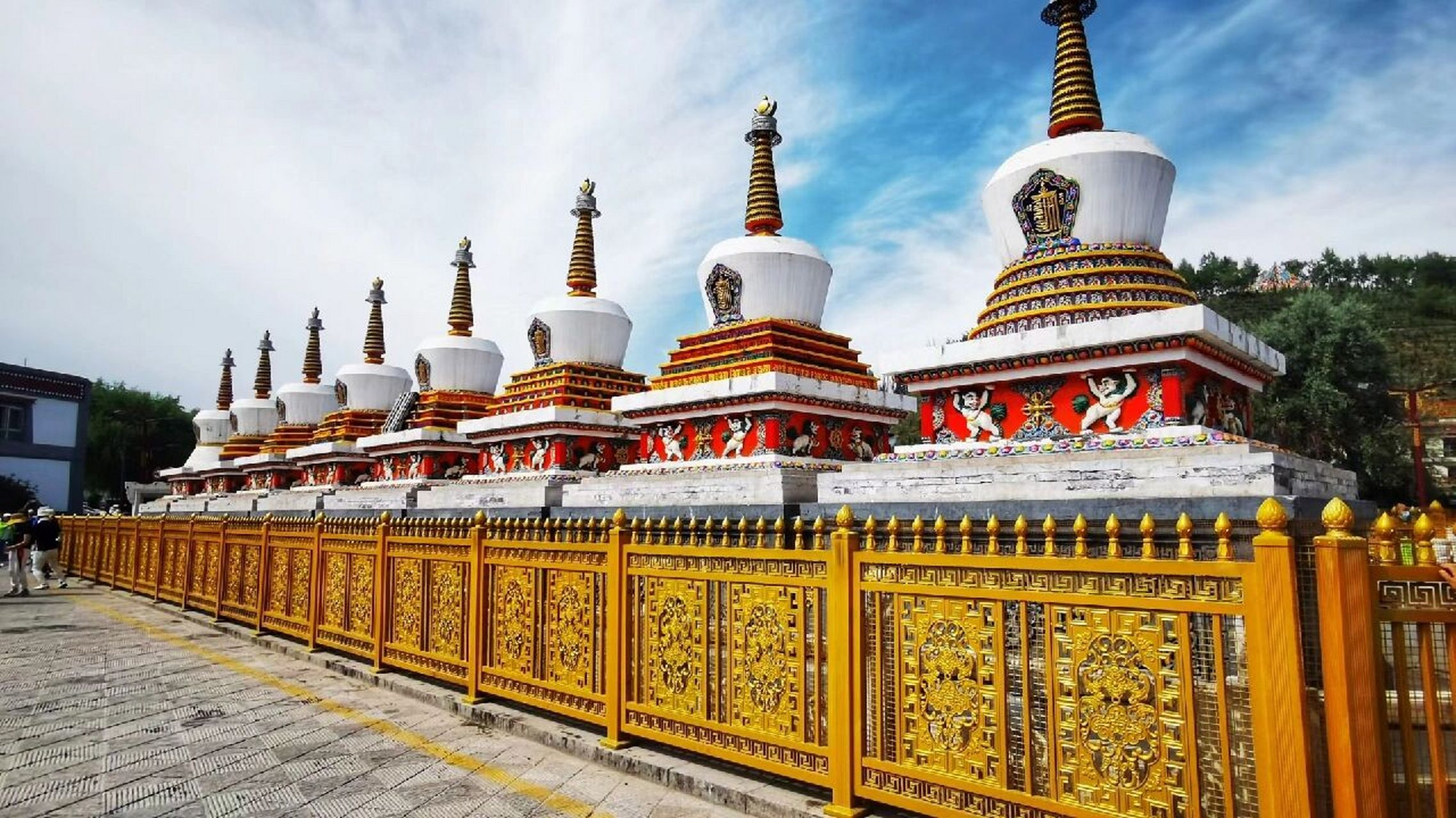 怀着纯净的心灵来到塔尔寺 自己买了高德上面的旅游景点讲解,,一般