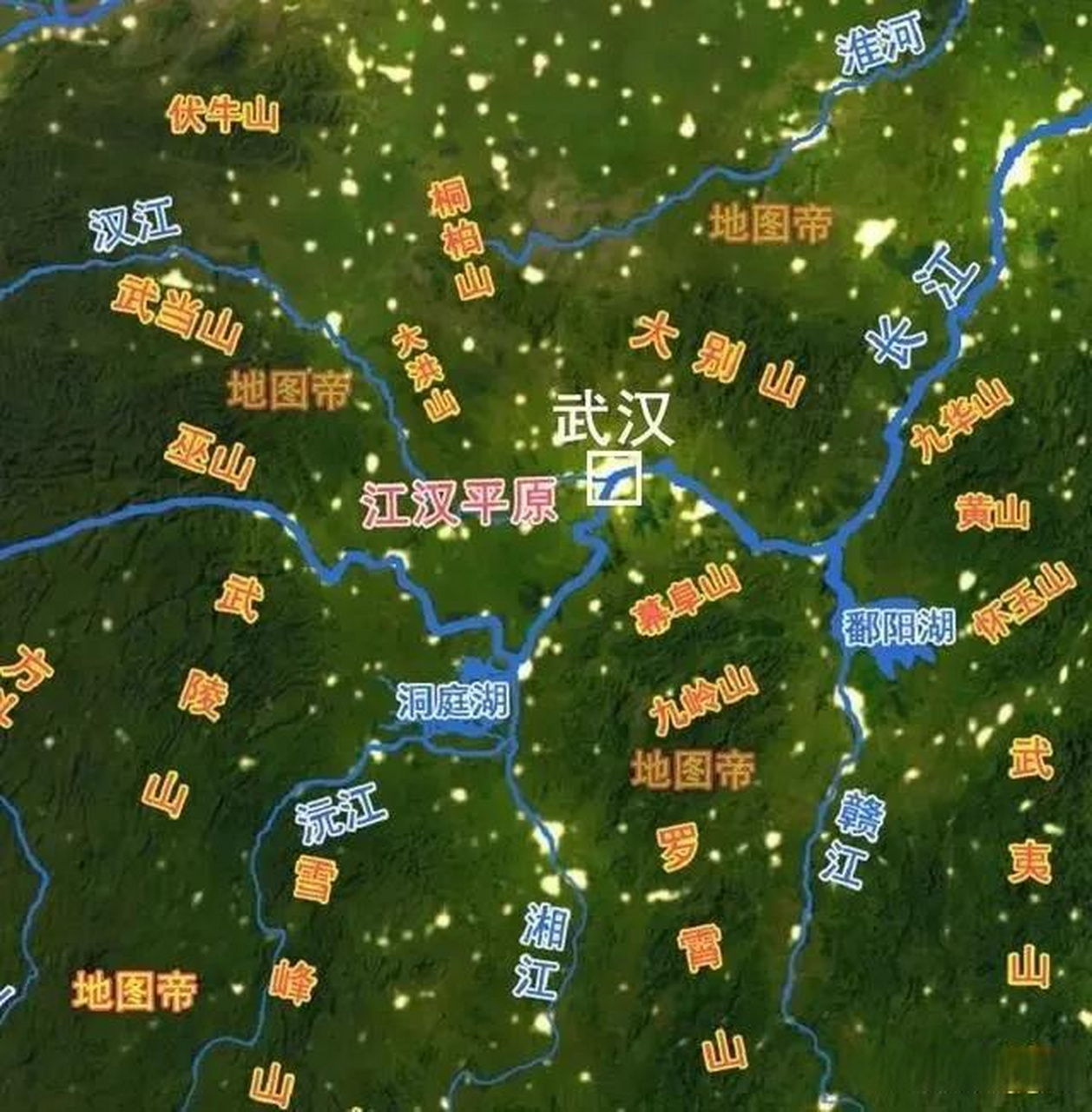 源自秦岭南麓,自西向东穿过秦岭与大巴山脉之间,在江汉平原汇入长江
