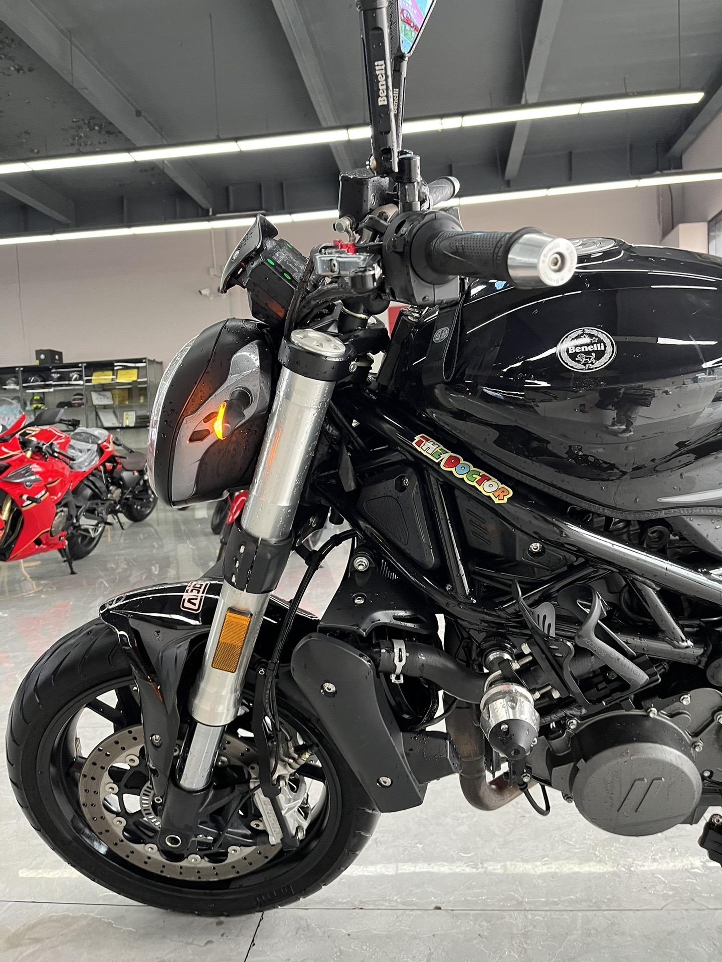 20年贝纳利752s 安全行驶10000公里 前后abs 直列双缸水冷电喷750cc