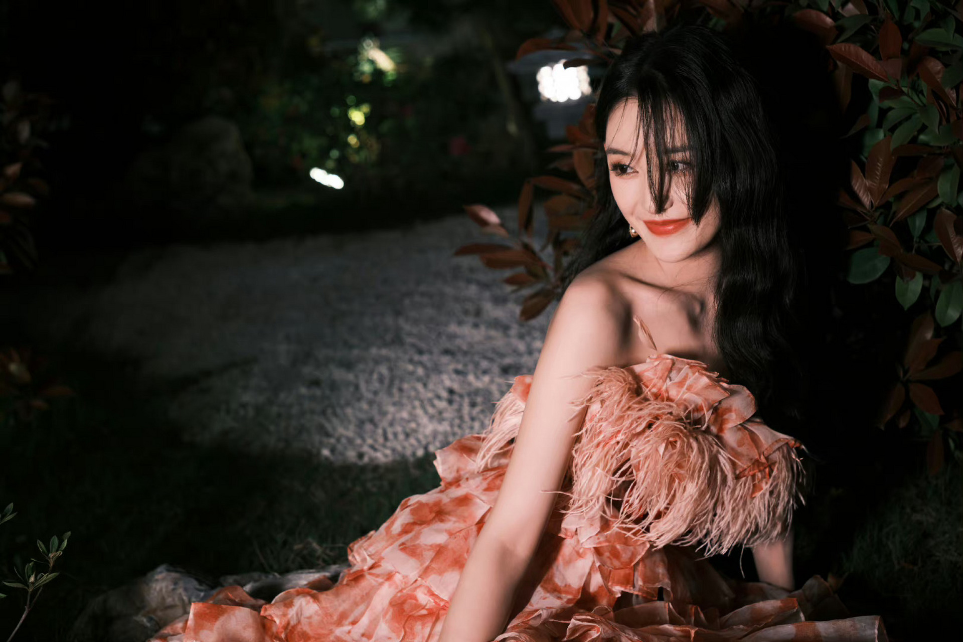 蒋依依礼服裙随拍# 蒋依依礼服裙子真的好美好好看啊!好爱漂亮女鹅