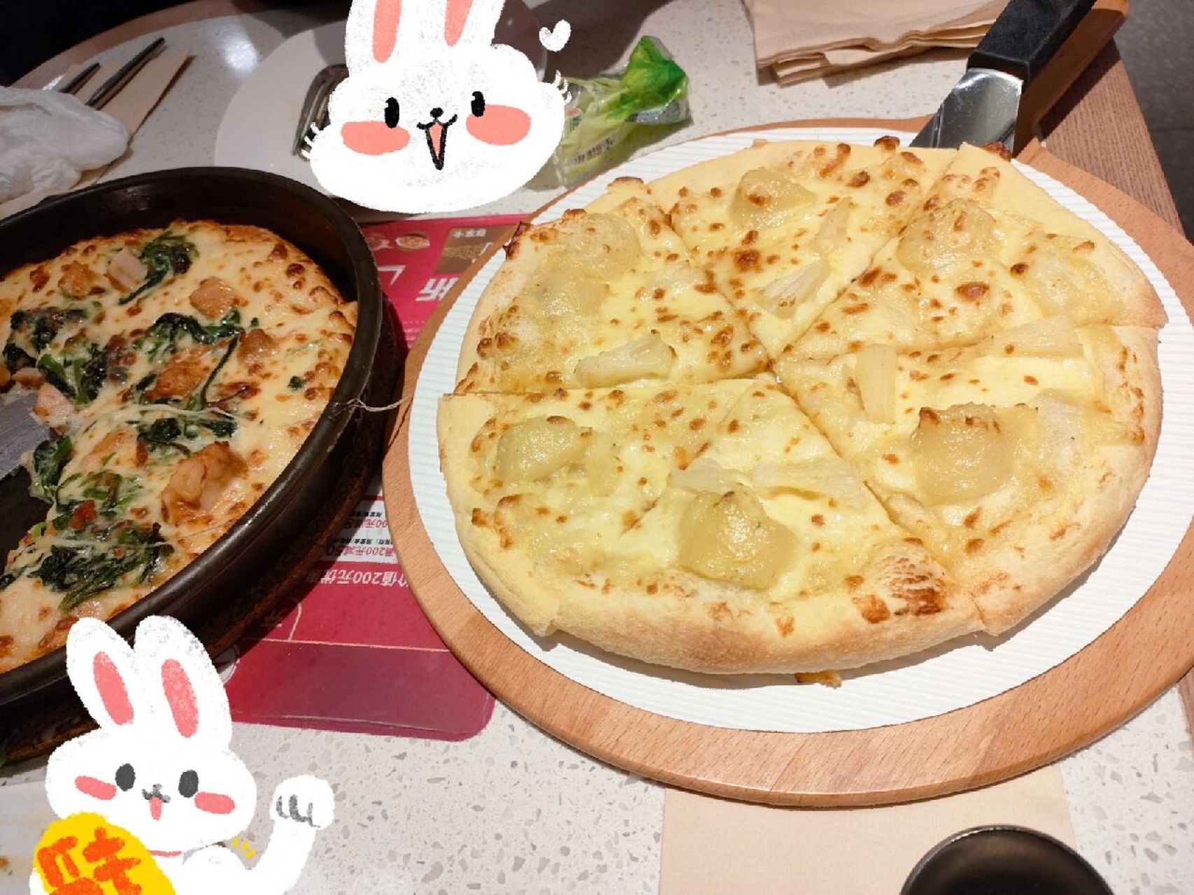 必胜客披萨铁盘和手拍哪个好吃97 来测评一下必胜客59元两个披萨