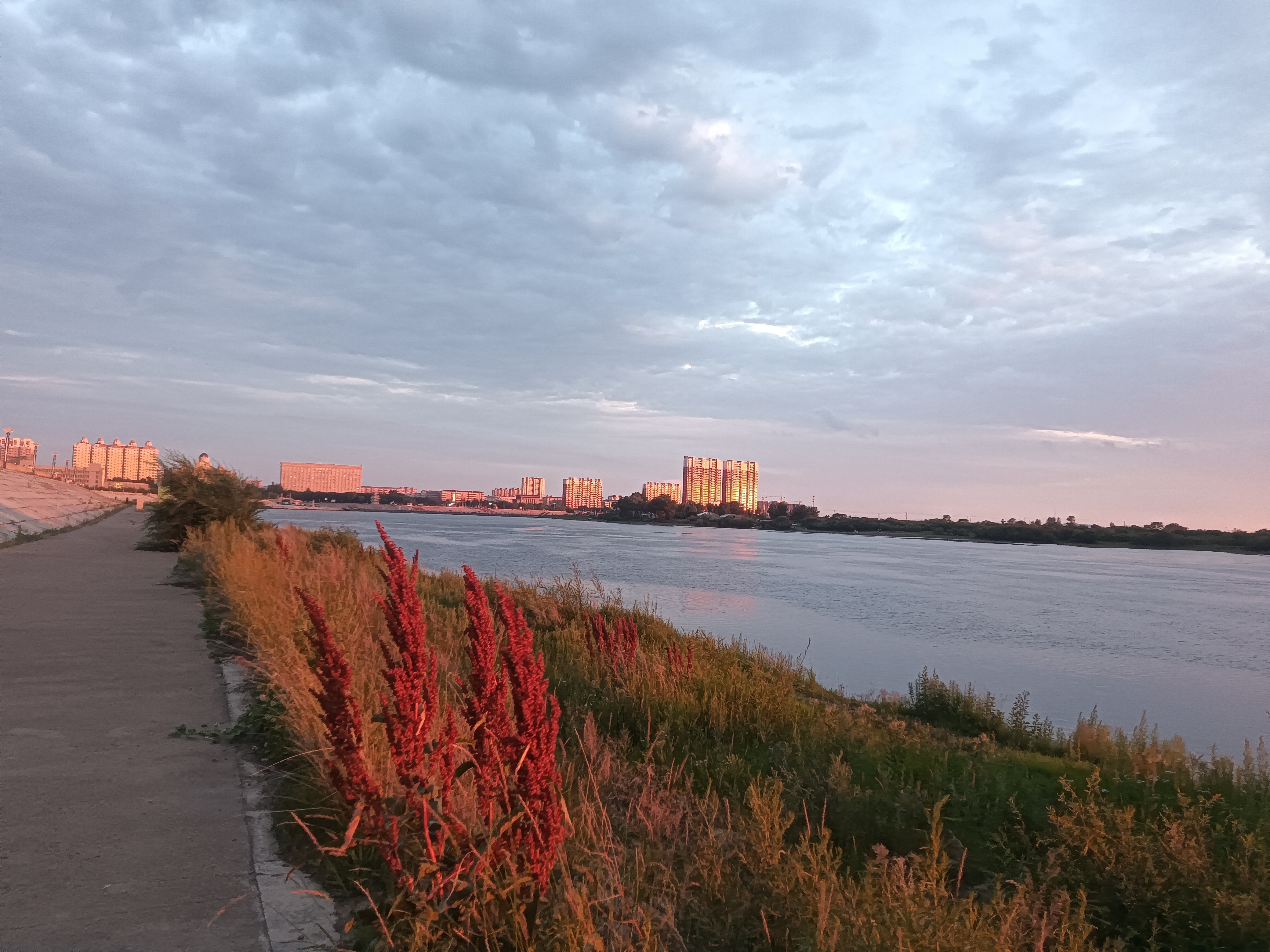 我的家,就在嫩江边上