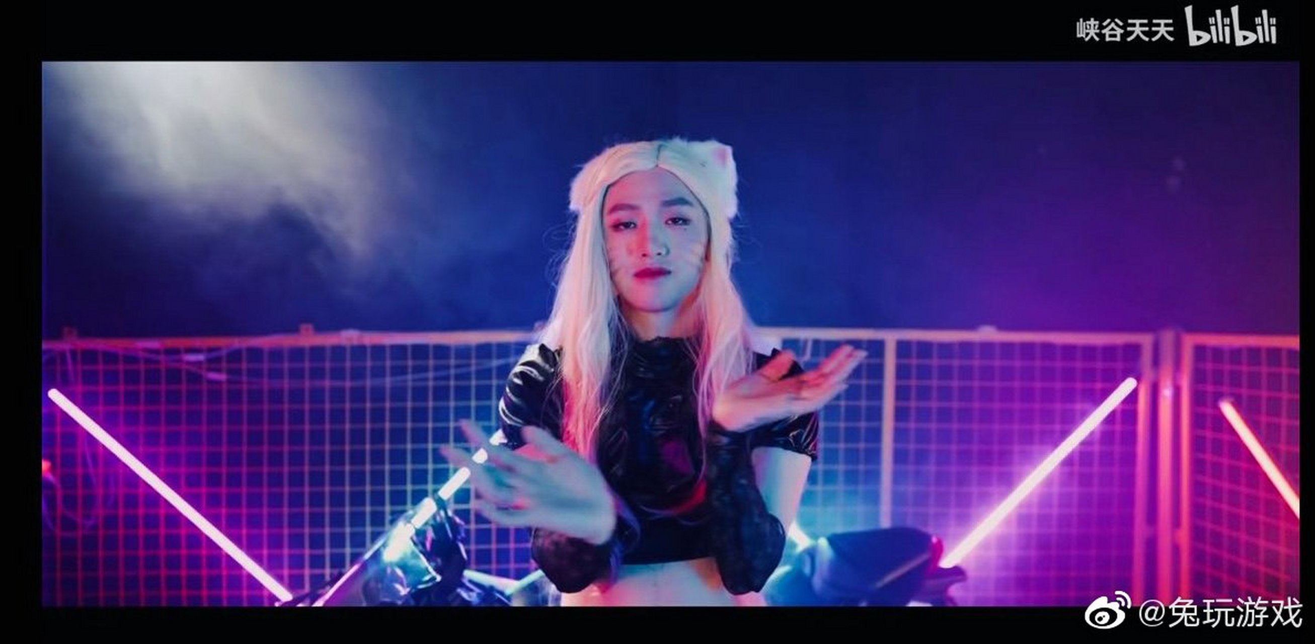 粉丝投稿:新鲜的谢天宇女装阿狸cos[期待]  英雄联盟