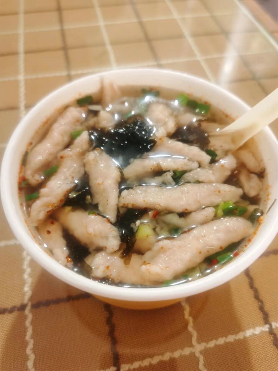 所以瘦肉丸和福鼎肉片是同一种东西吗 图一是我在浙江(台州临海)吃的