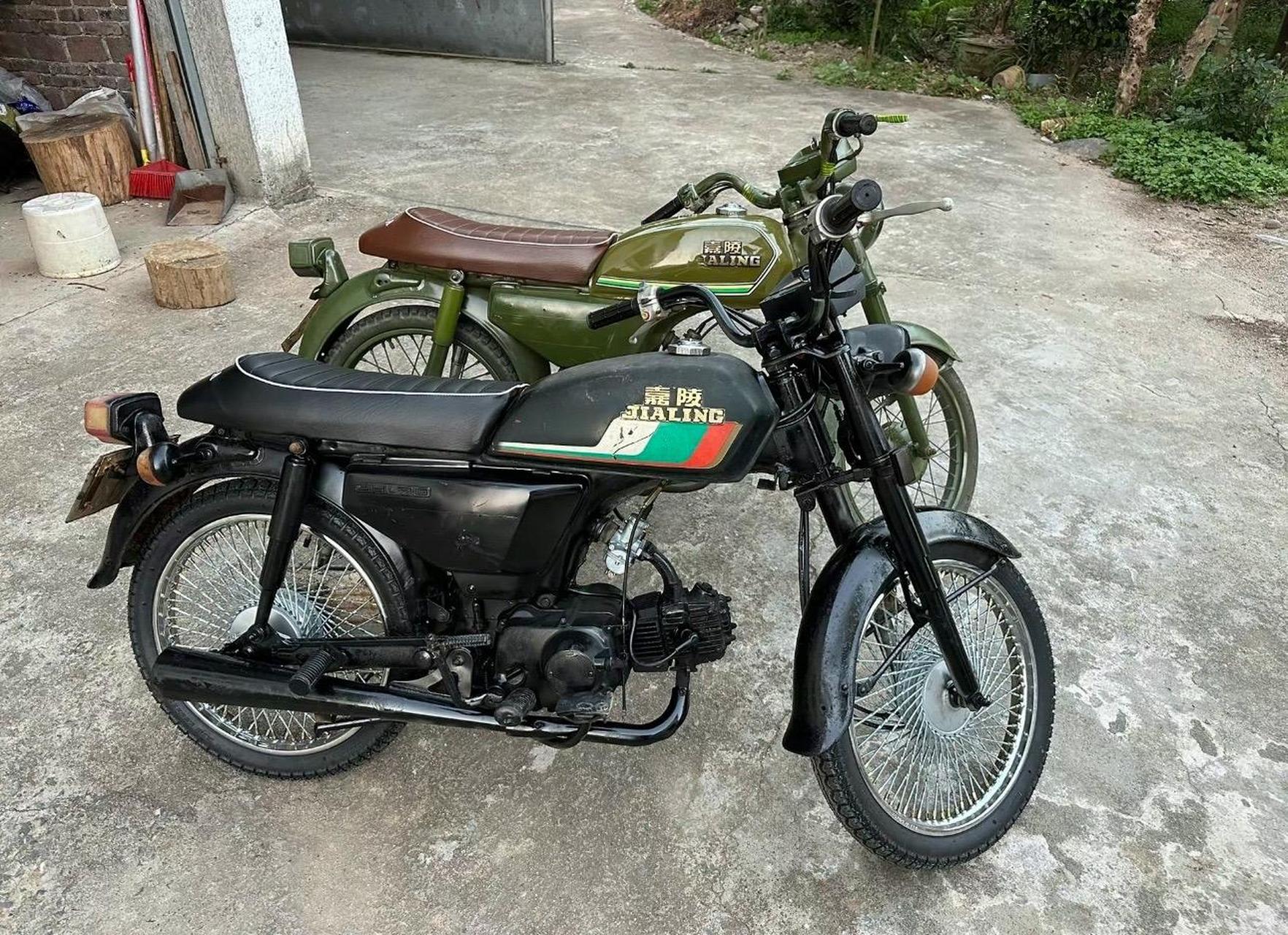 嘉陵仔经典复古摩托车 老款车型改装