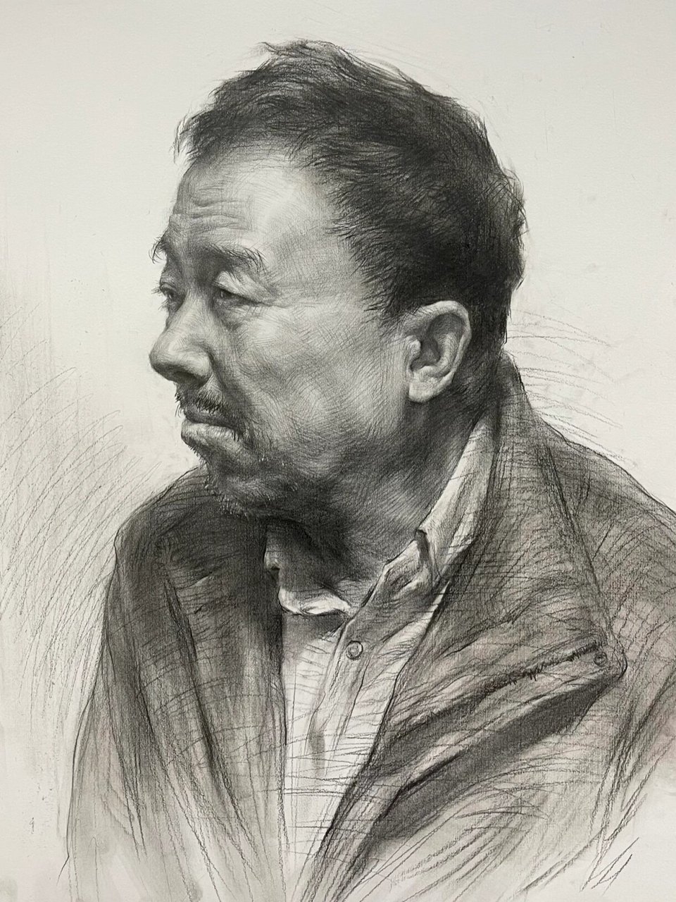 "全因素素描"是指造成客观物象在画面上显现出一种虚拟的立体造型的