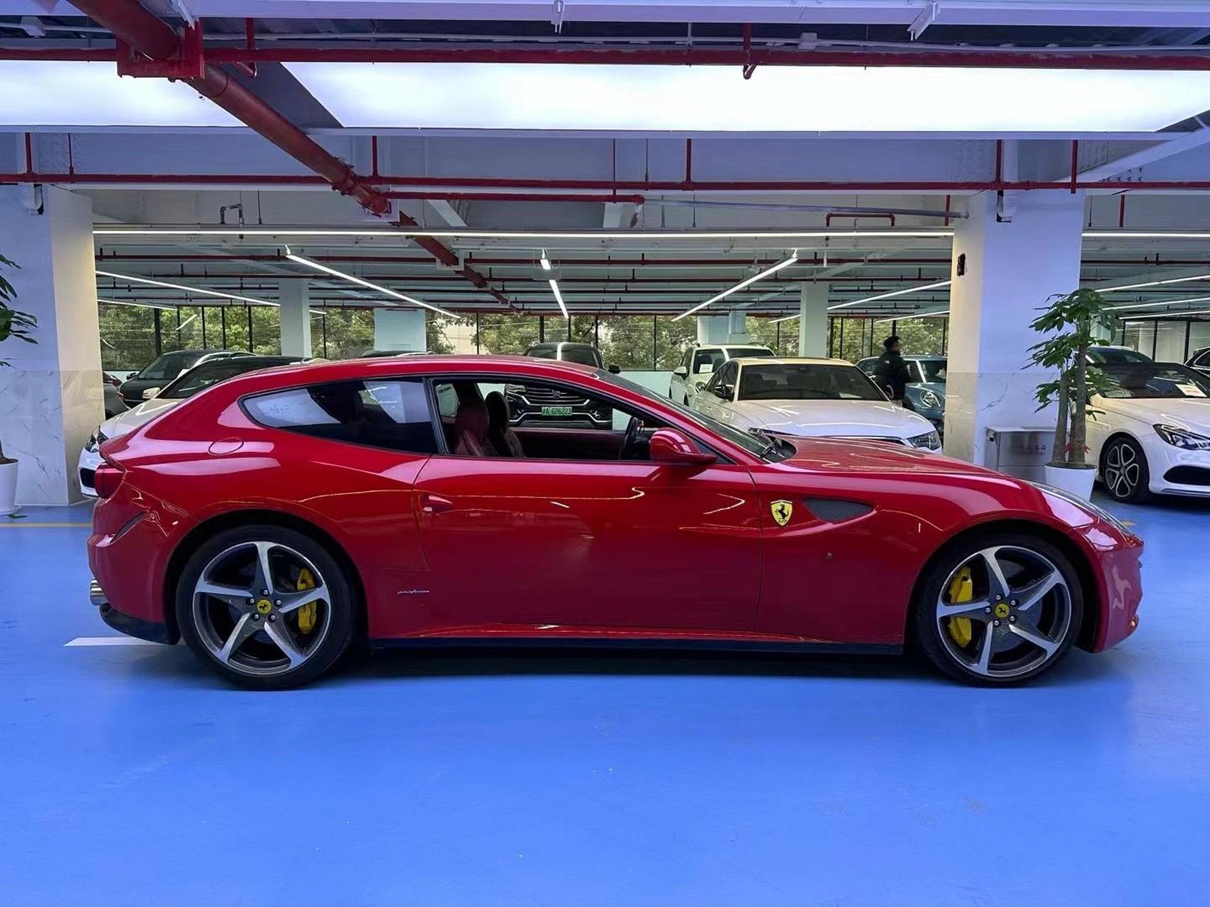 法拉利ff 沪牌精品 用买台911价格 开上法拉利