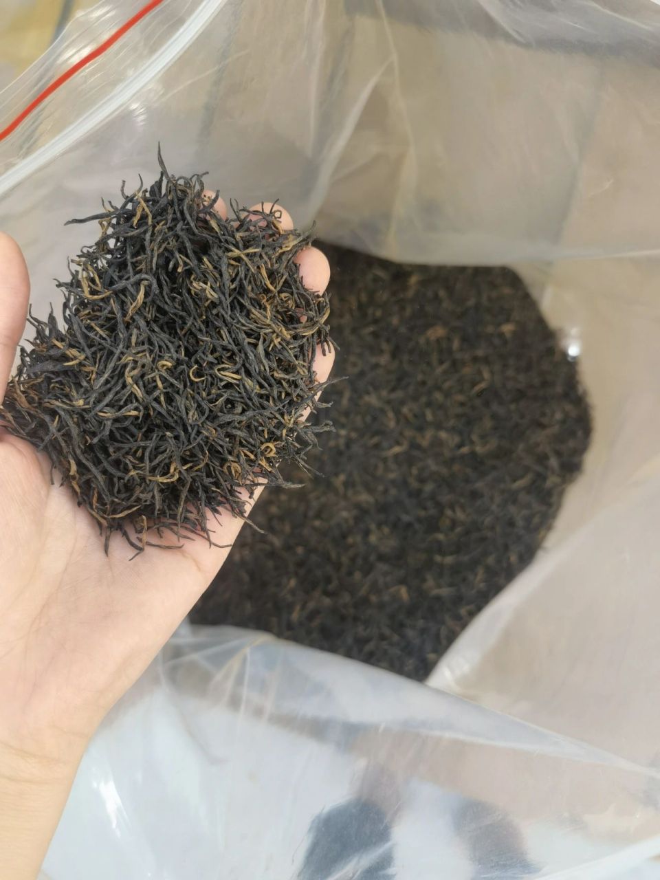 利川红 红茶 利川红——利川红茶主产于湖北利川,为名优红茶之一,属性