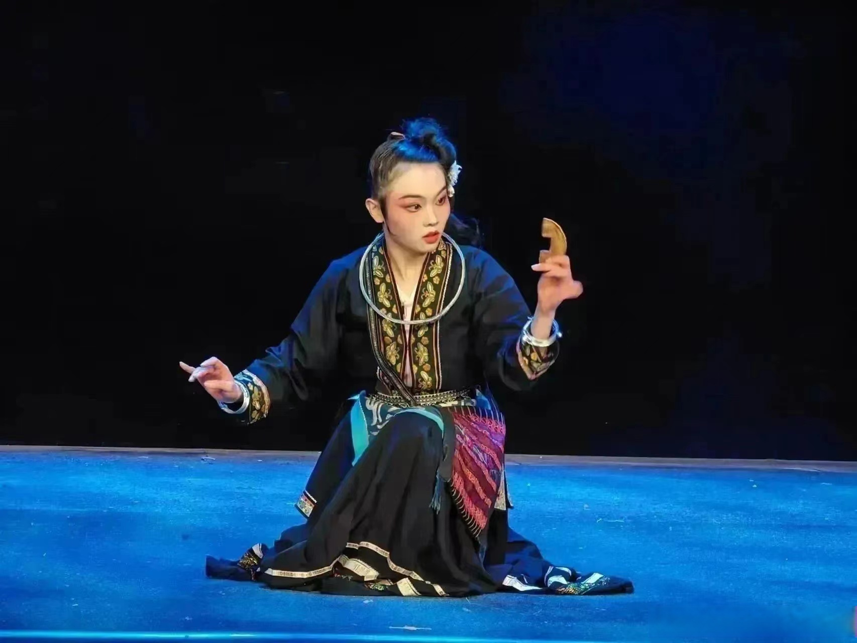 黔剧《秦娘美·寻尸辨骨》之——秦娘美(旦) 中国戏曲学院超话